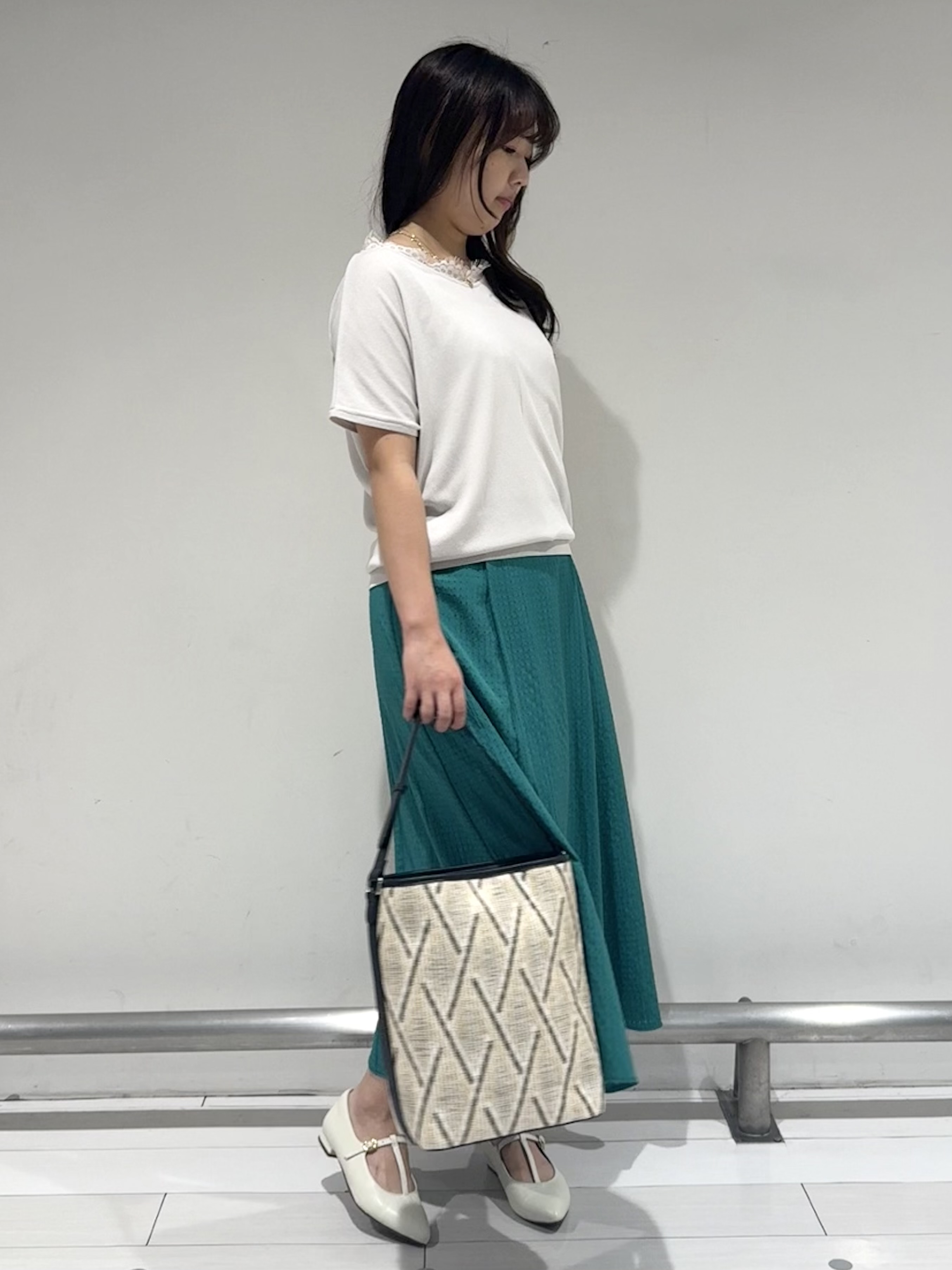 Azusaさんの「Reflect｜【二の腕カバー／手洗い可】ネックレース フレンチスリーブニット」を使ったコーディネート