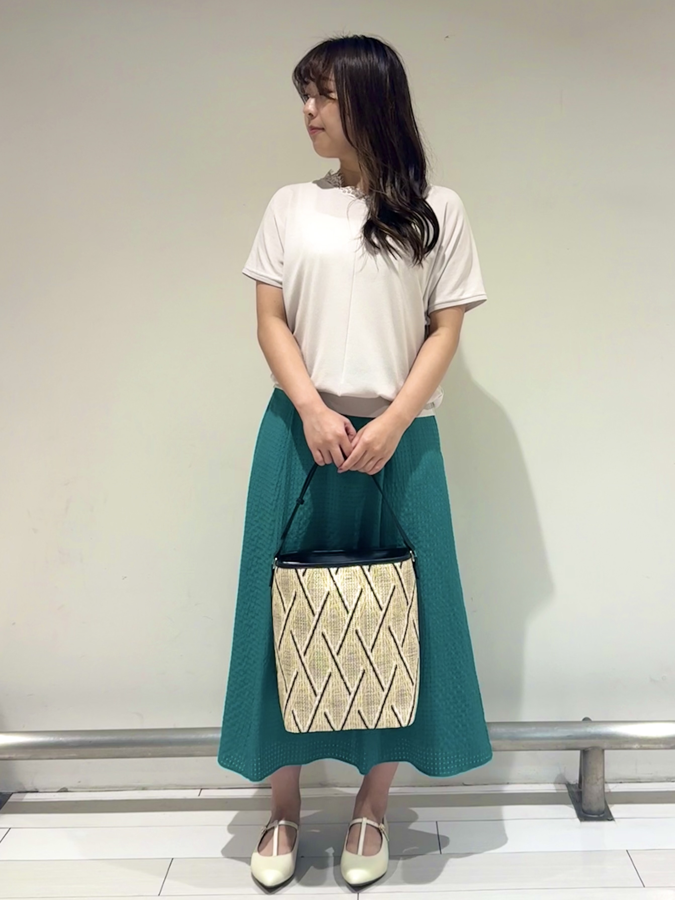 Azusaさんの「Reflect｜【二の腕カバー／手洗い可】ネックレース フレンチスリーブニット」を使ったコーディネート