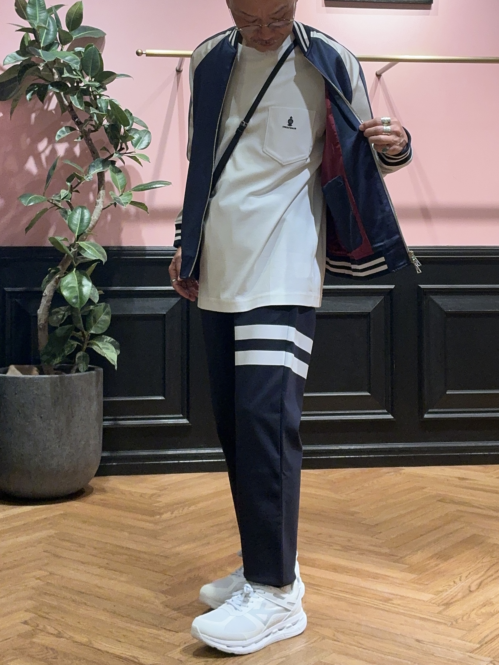 torigoeさんの「DRESSTERIOR｜【MonoMax4月号掲載】ピストルラビット スカジャン」を使ったコーディネート