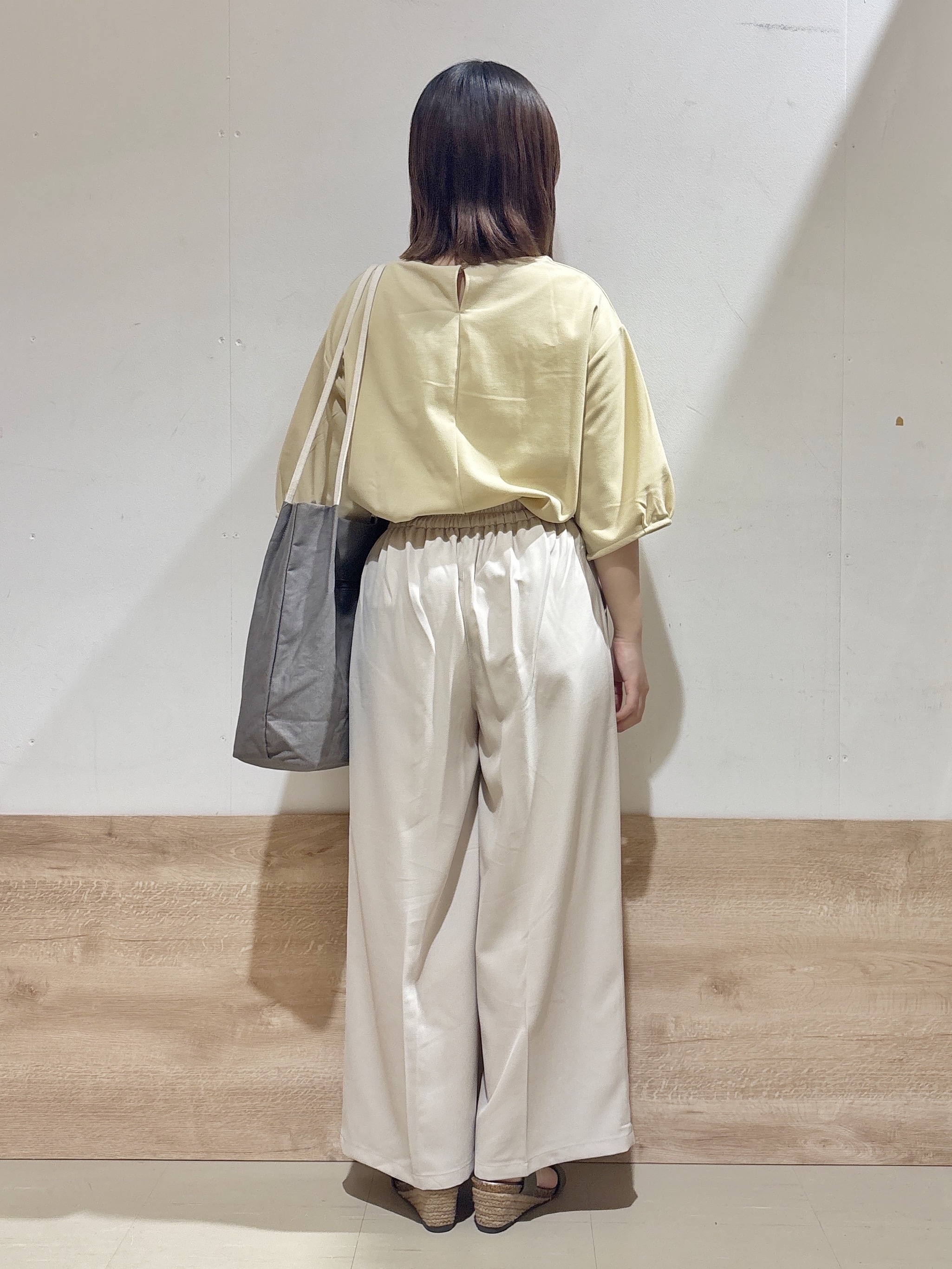るねさんの「SHOO･LA･RUE｜【2点セット／洗濯機可／S-LL】インせず着られる ネックレス付き5分袖Ｔシャツ」を使ったコーディネート