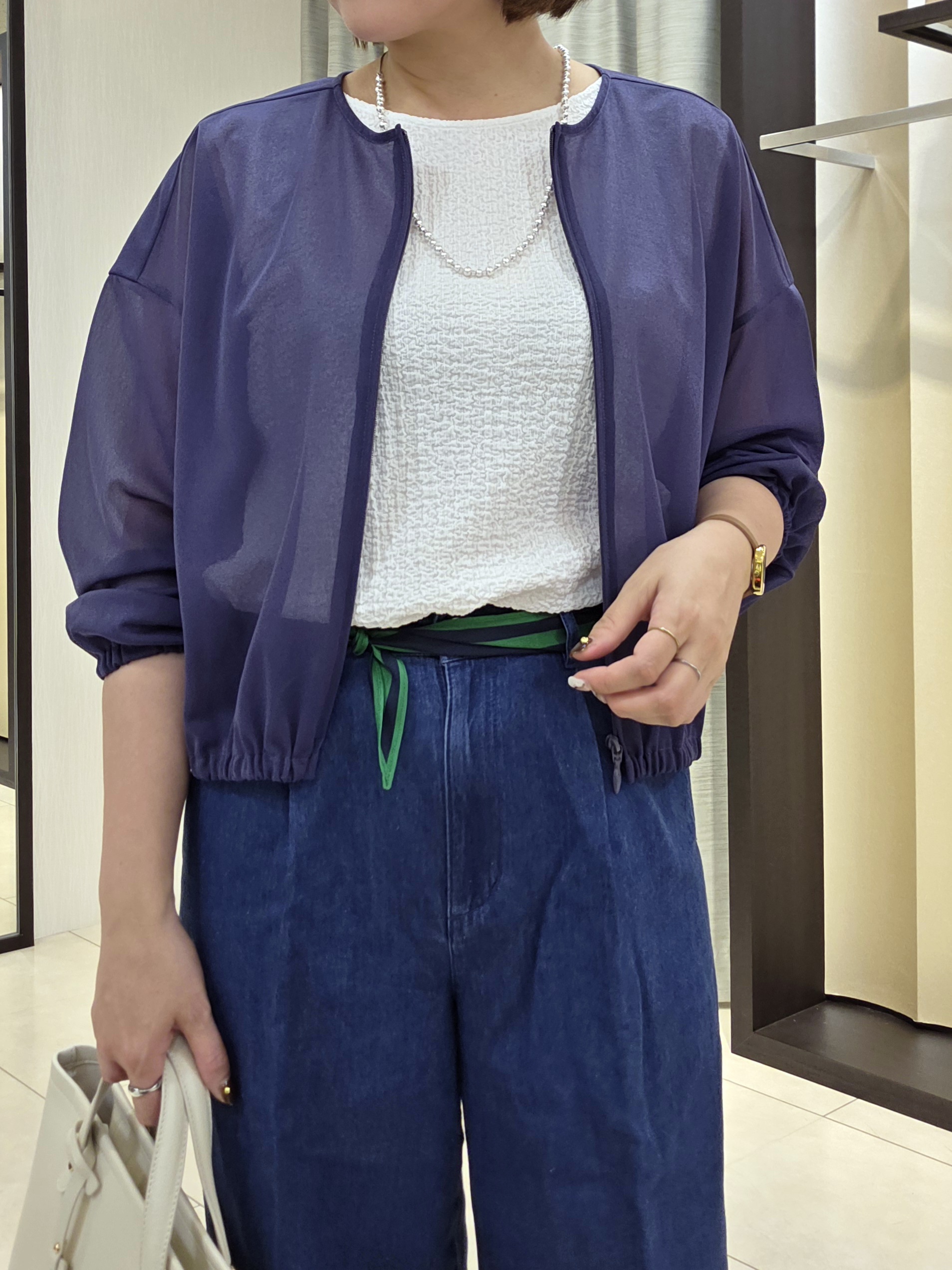 naokoさんの「UNTITLED｜トリコットシアーブラウス」を使ったコーディネート