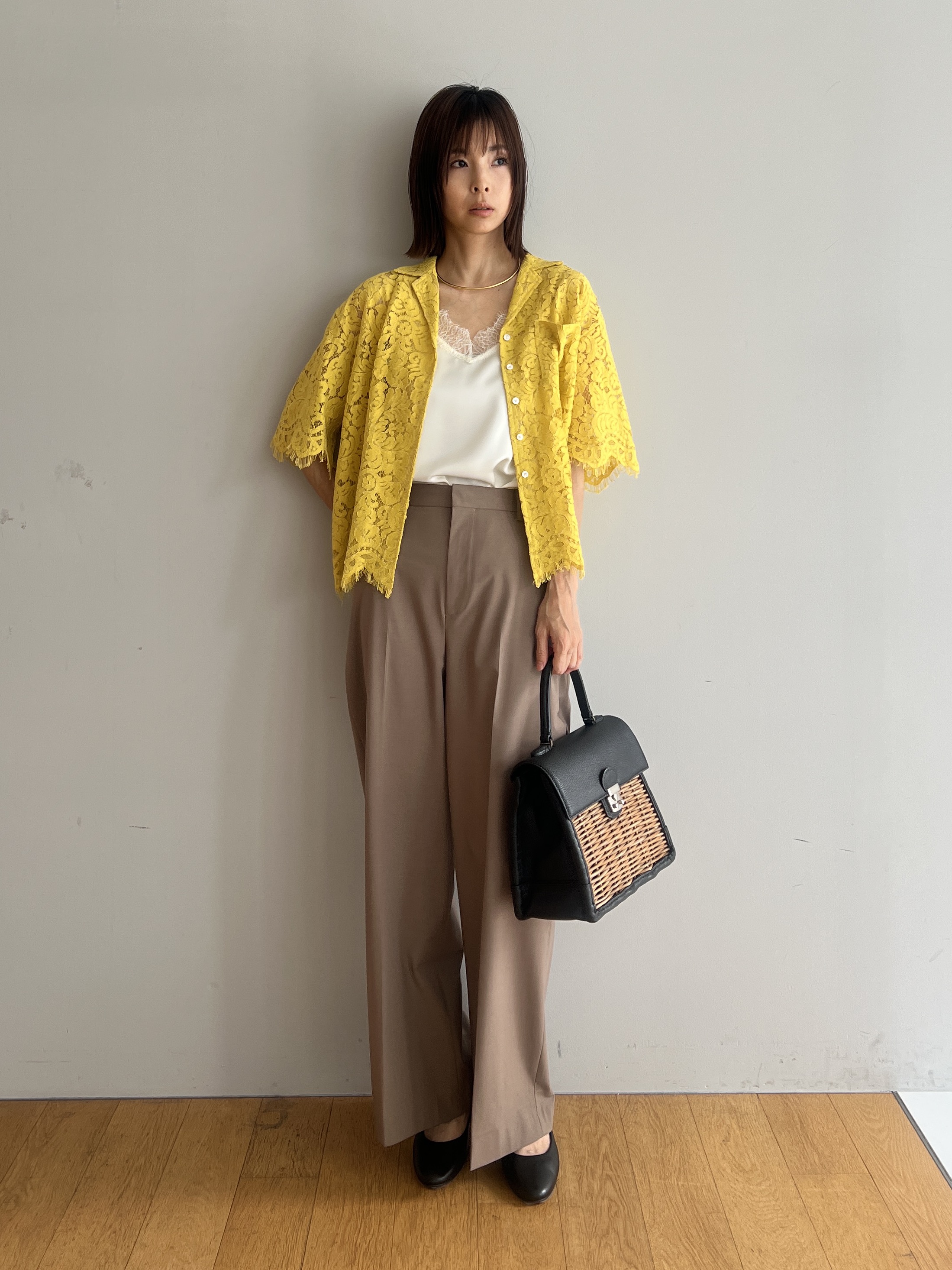 misaさんの「DRESSTERIOR｜【ウォッシャブル/羽織りにも便利】シアーコードレースブラウス」を使ったコーディネート