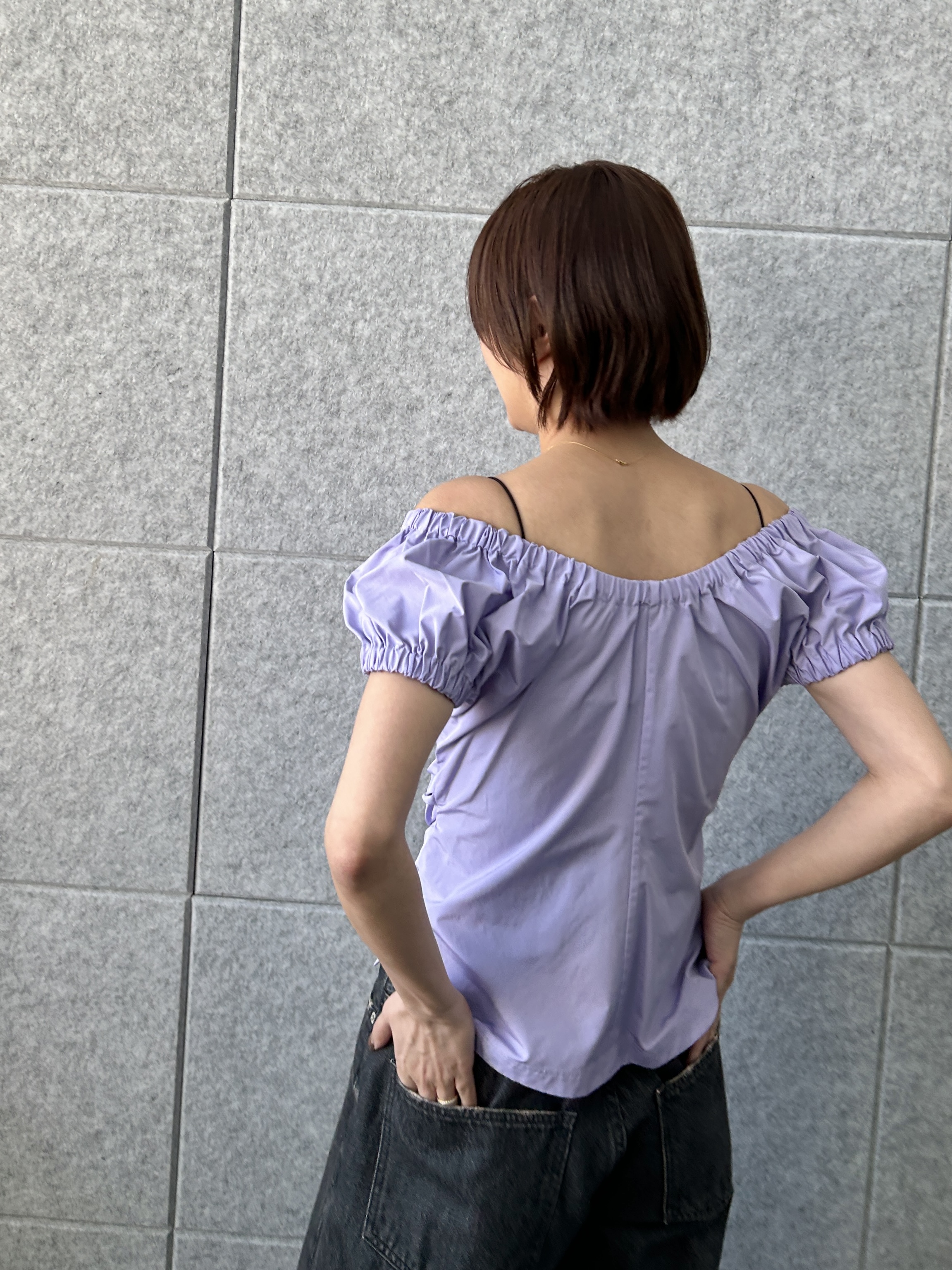 harunaさんの「CODE A｜sporty gathered blouse」を使ったコーディネート