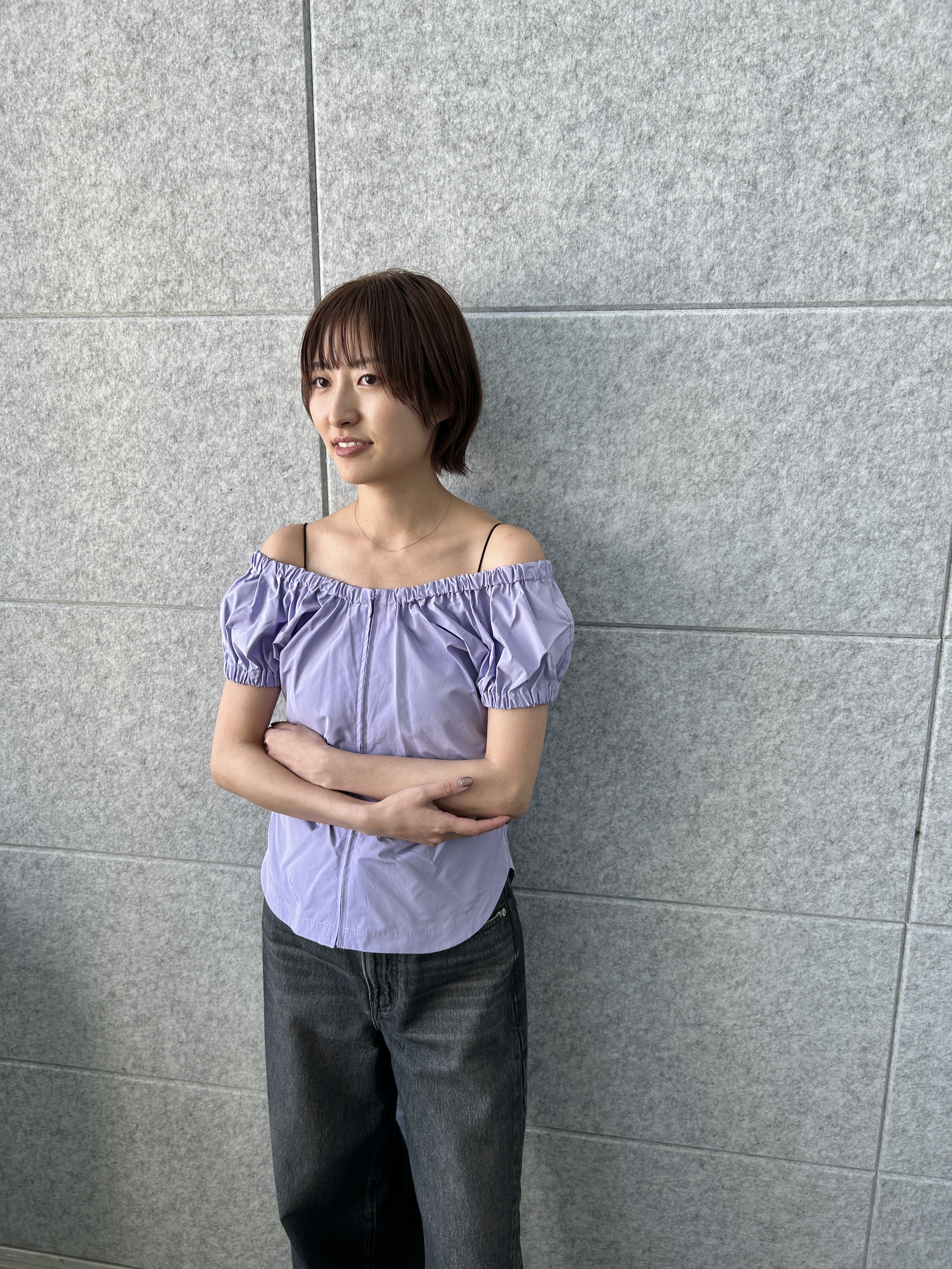 harunaさんの「CODE A｜sporty gathered blouse」を使ったコーディネート