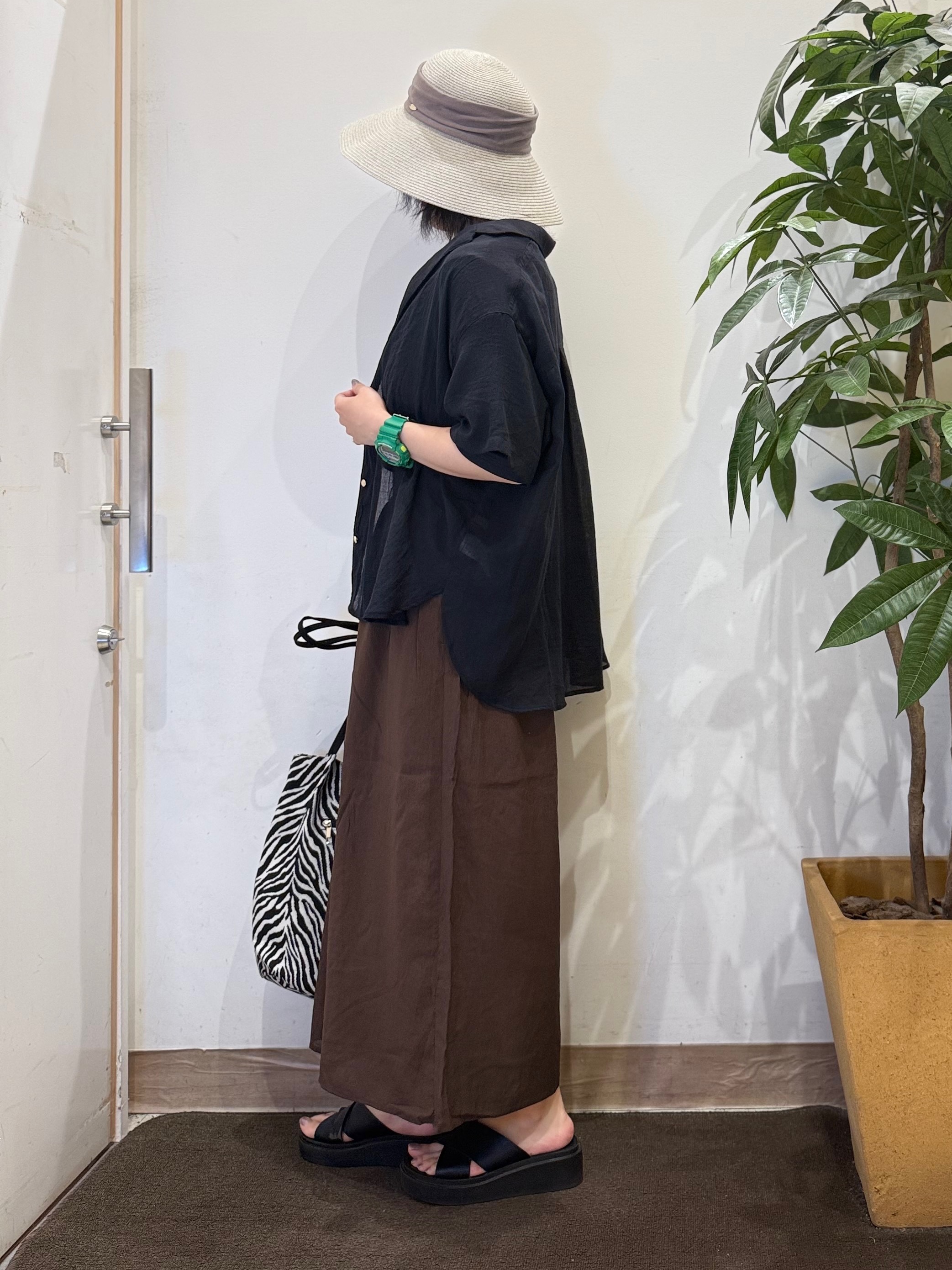 misakiさんの「SHOO･LA･RUE｜【S-LL】ナチュラルに決まる 半袖シアーシャツジャケット」を使ったコーディネート