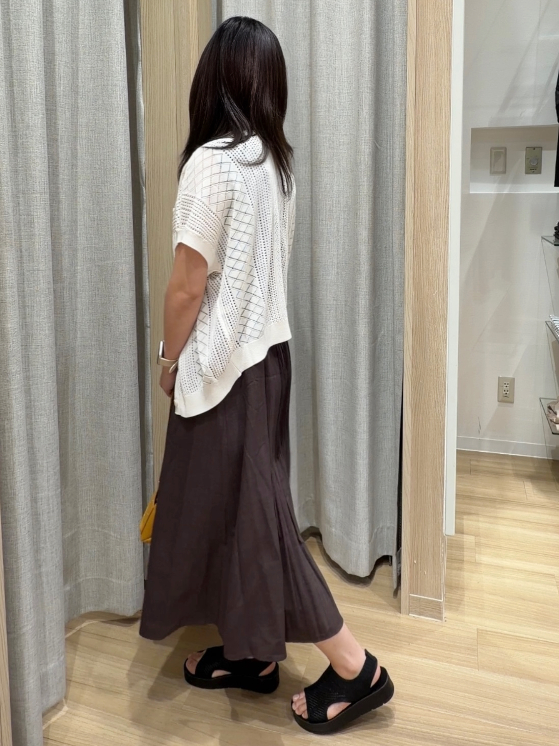 Fumikaさんの「grove｜【2WAY・洗える】透かし編みニットベスト」を使ったコーディネート