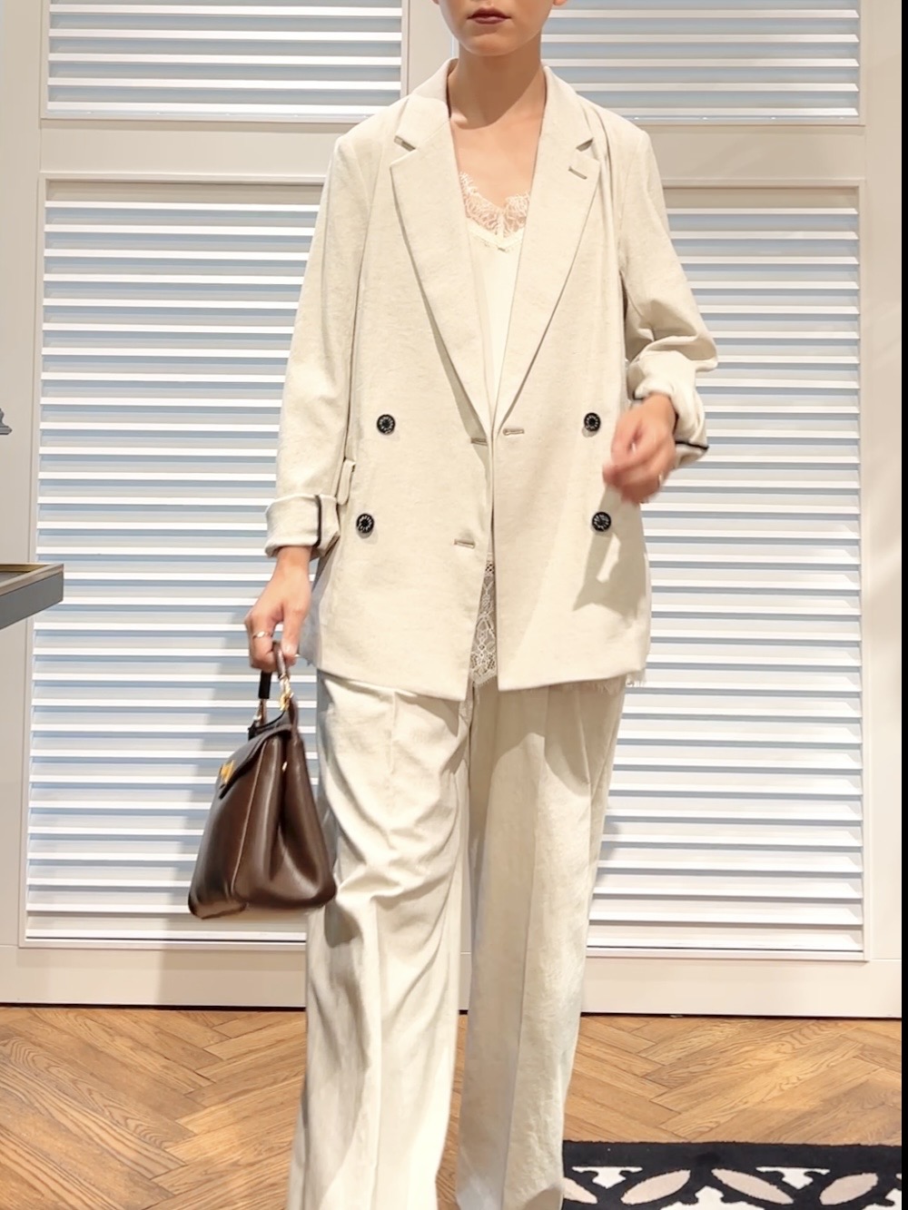 OCHIAIさんの「DRESSTERIOR｜【セットアップ可/吸水速乾/ウォッシャブル】リネンブレンドオックスダブルジャケット」を使ったコーディネート
