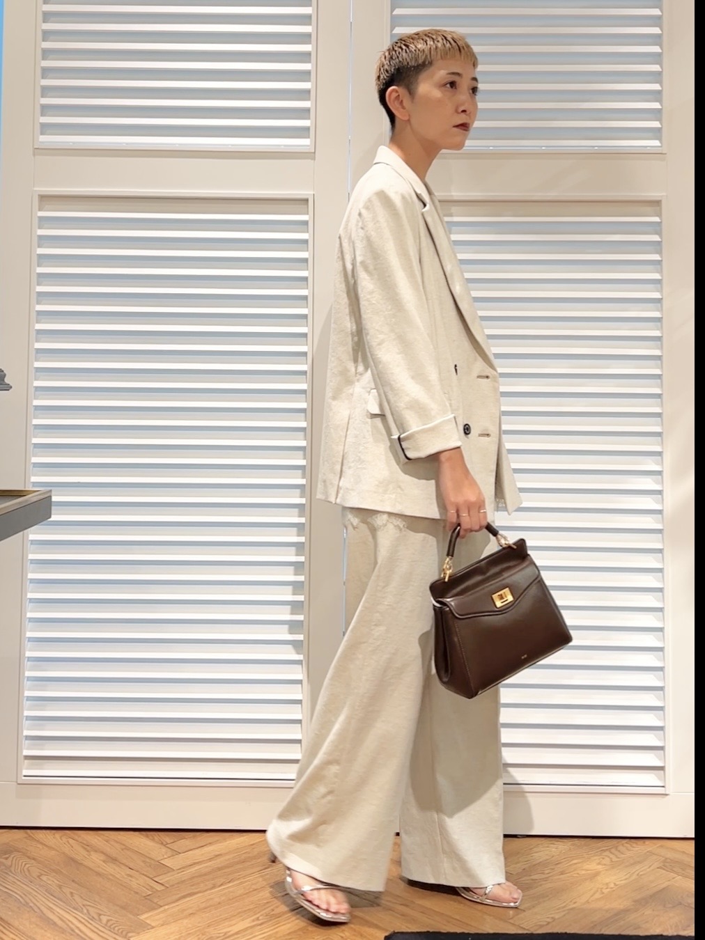 OCHIAIさんの「DRESSTERIOR｜【セットアップ可/吸水速乾/ウォッシャブル】リネンブレンドオックスダブルジャケット」を使ったコーディネート