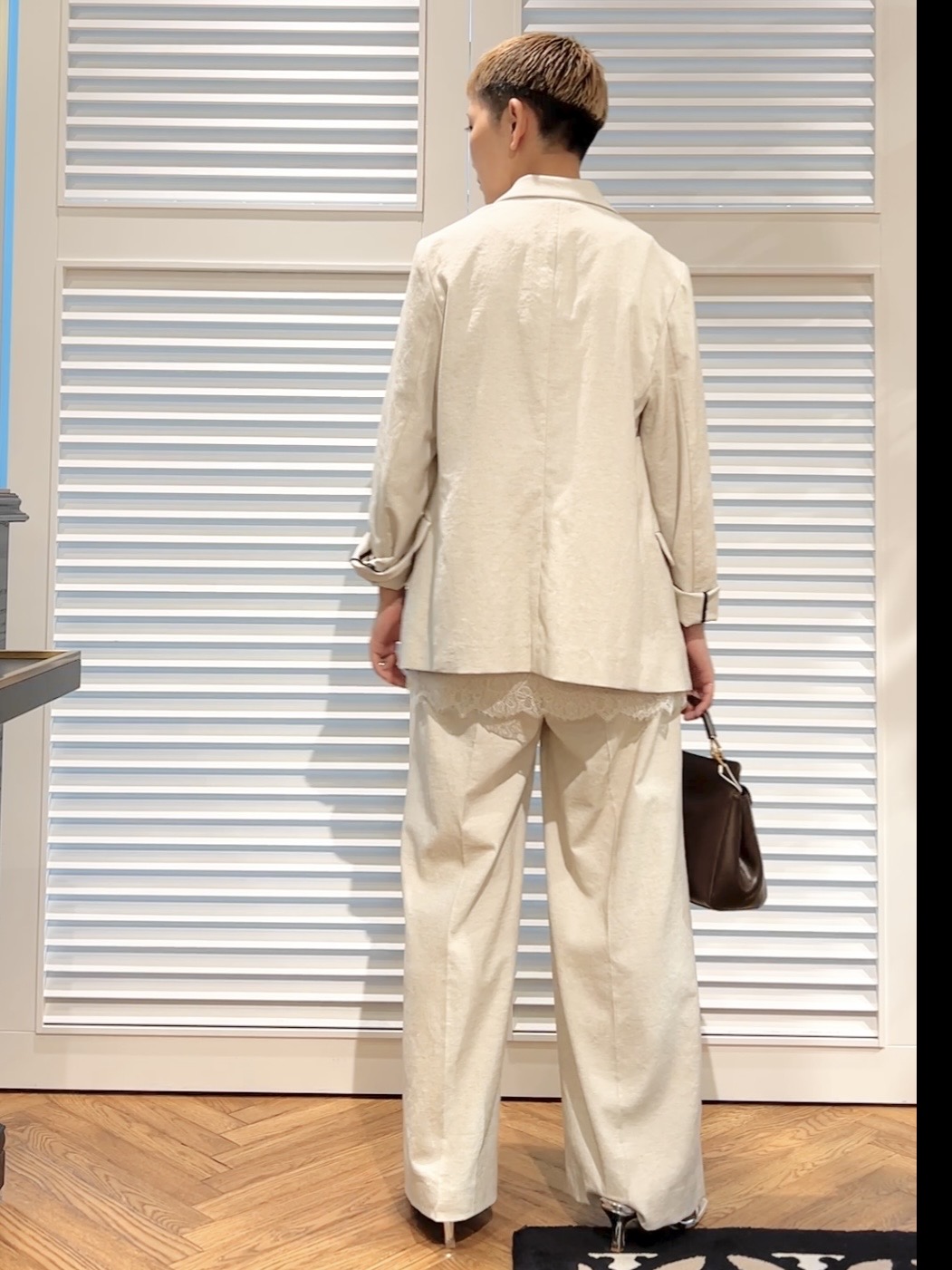OCHIAIさんの「DRESSTERIOR｜【セットアップ可/吸水速乾/ウォッシャブル】リネンブレンドオックスダブルジャケット」を使ったコーディネート