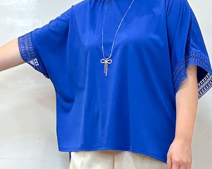 haruさんの「SHOO･LA･RUE｜【ひんやり/UV】お袖レースが上品 ゆったりとろみトップス」を使ったコーディネート