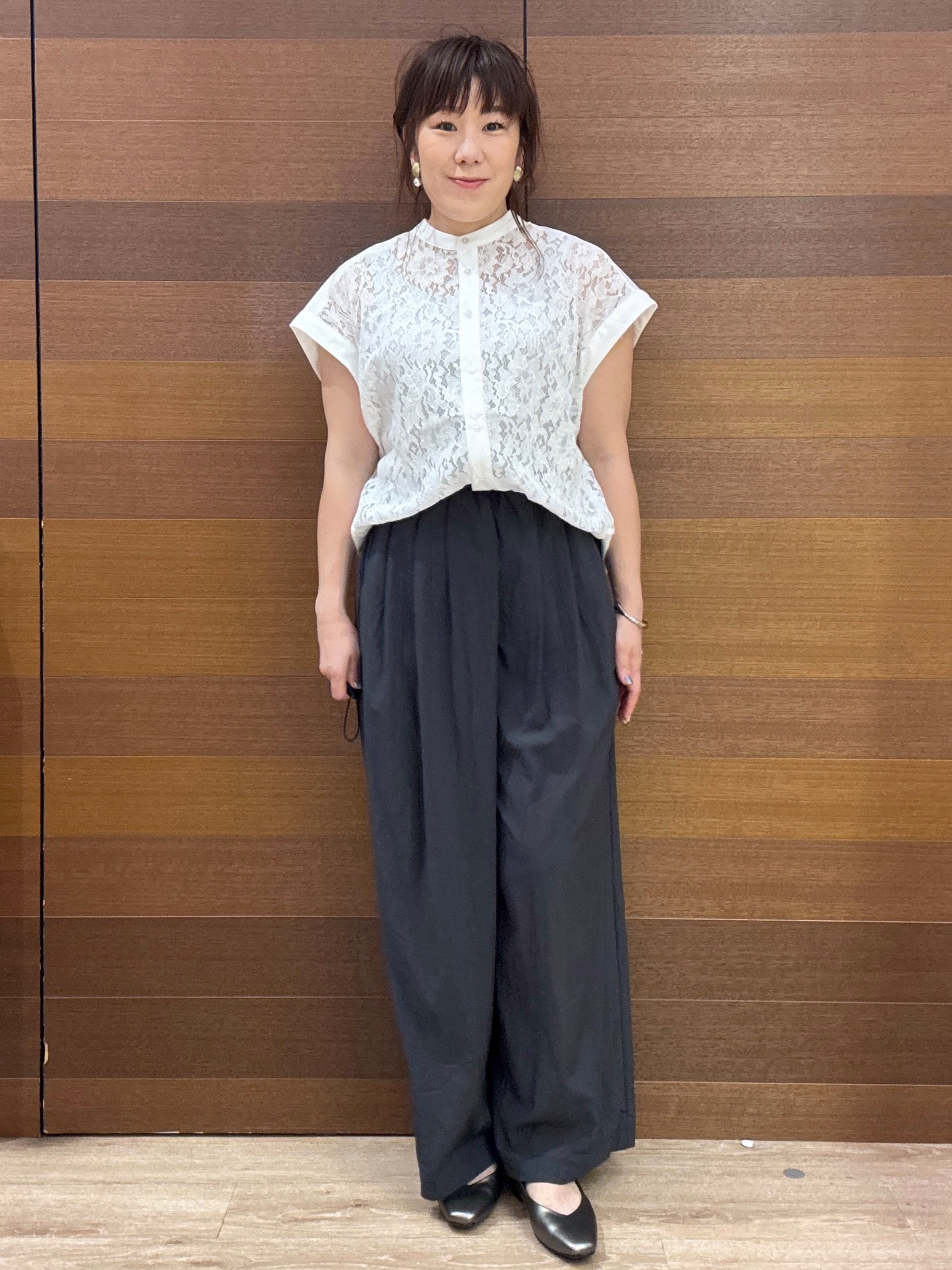 maichiさんの「OPAQUE.CLIP｜フロントレースブラウス【洗濯機OK】」を使ったコーディネート