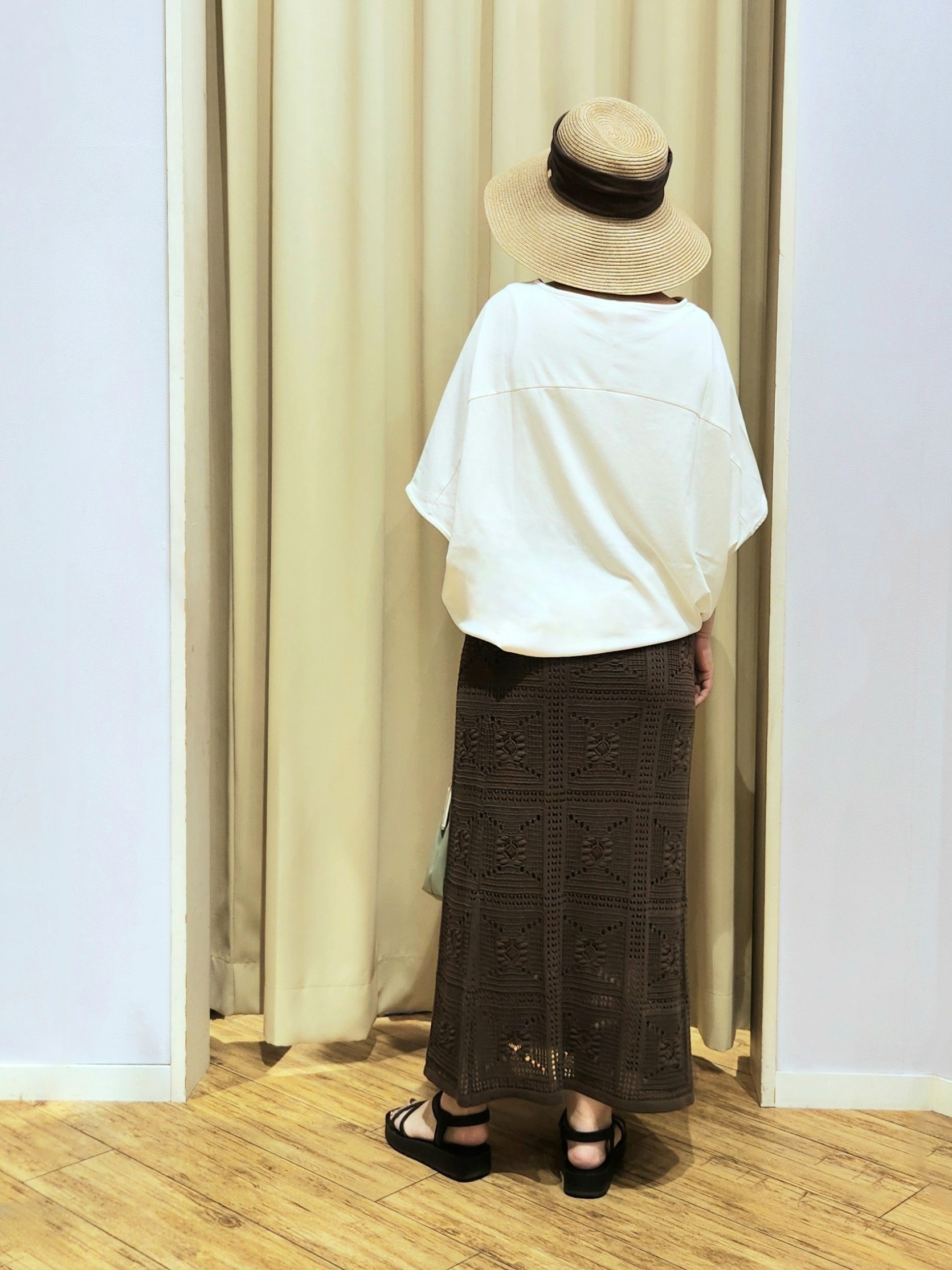 くまさんの「SHOO･LA･RUE｜【ひんやり/体型カバー】インせず着られる 上品見えのドルマントップス」を使ったコーディネート