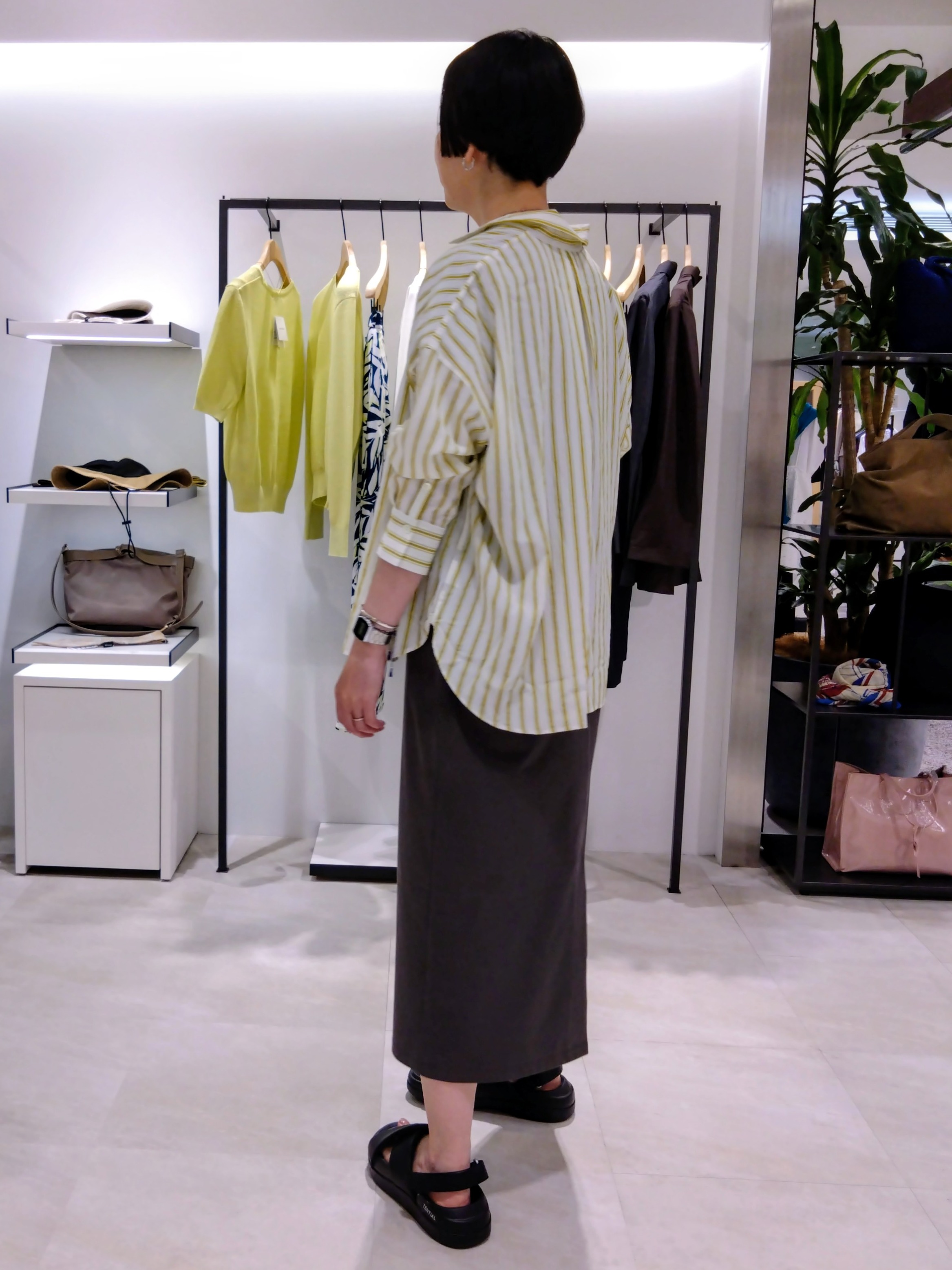 まちこさんの「UNTITLED｜【接触冷感/UVカット/遮熱/抗菌防臭】ライトプレーティングワンピース」を使ったコーディネート