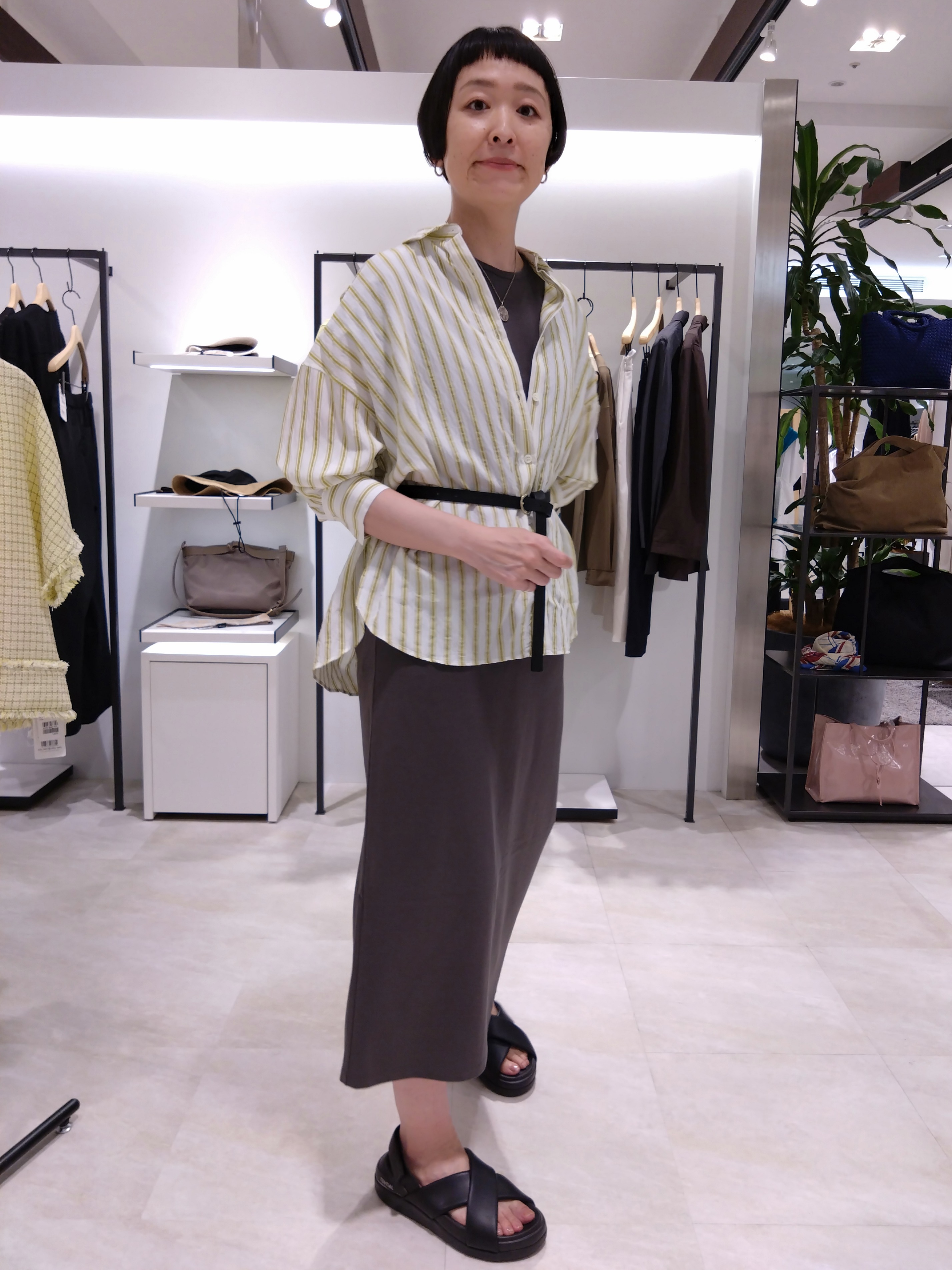 まちこさんの「UNTITLED｜【接触冷感/UVカット/遮熱/抗菌防臭】ライトプレーティングワンピース」を使ったコーディネート