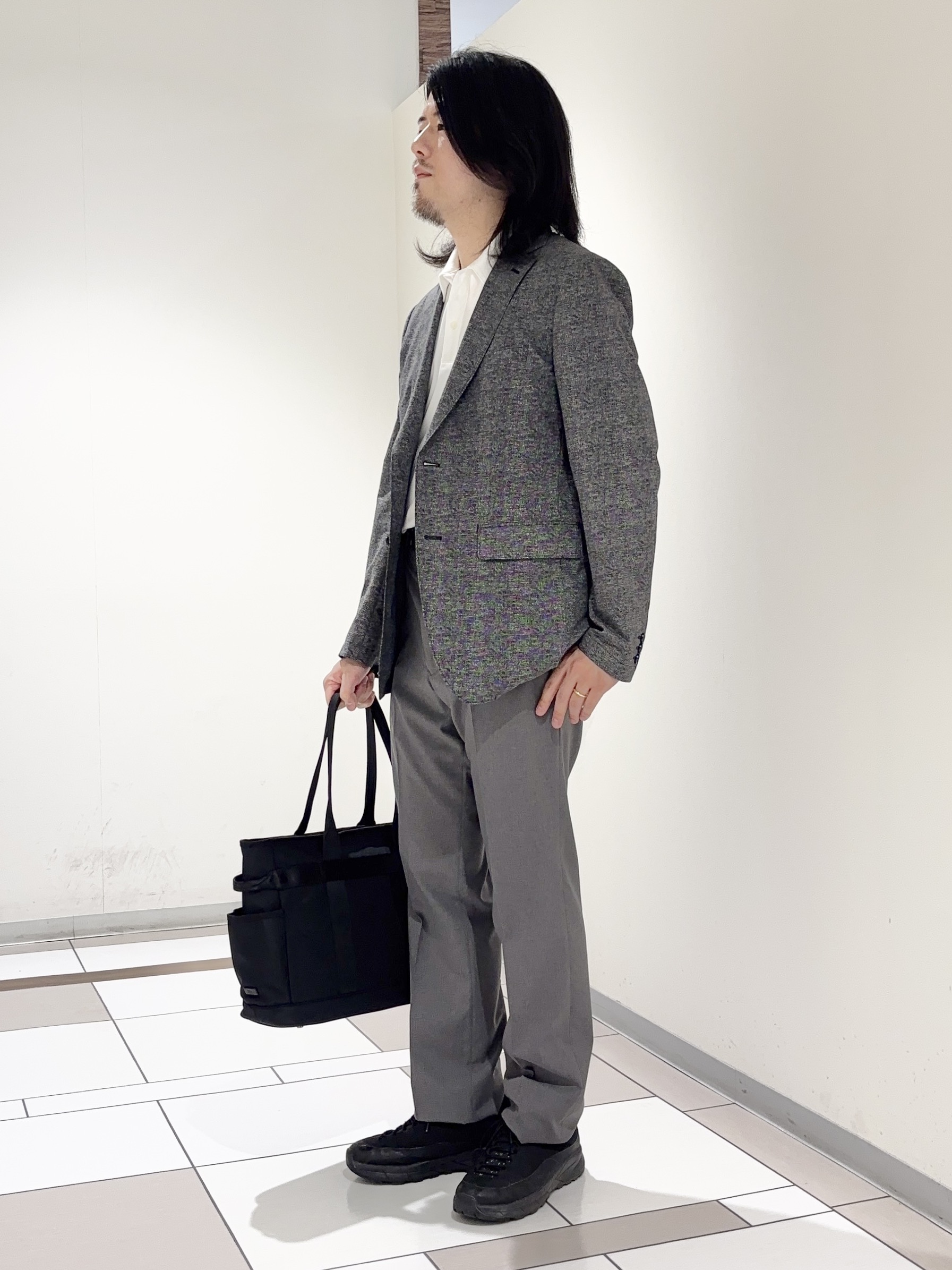 及川さんの「TAKEO KIKUCHI｜【抗菌防臭】COOL DOTS（R）ドビープリント ジャケット」を使ったコーディネート