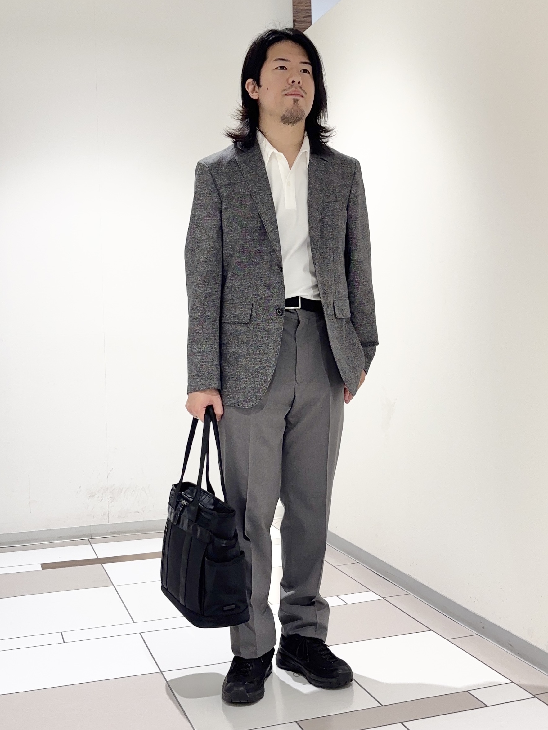 及川さんの「TAKEO KIKUCHI｜【抗菌防臭】COOL DOTS（R）ドビープリント ジャケット」を使ったコーディネート