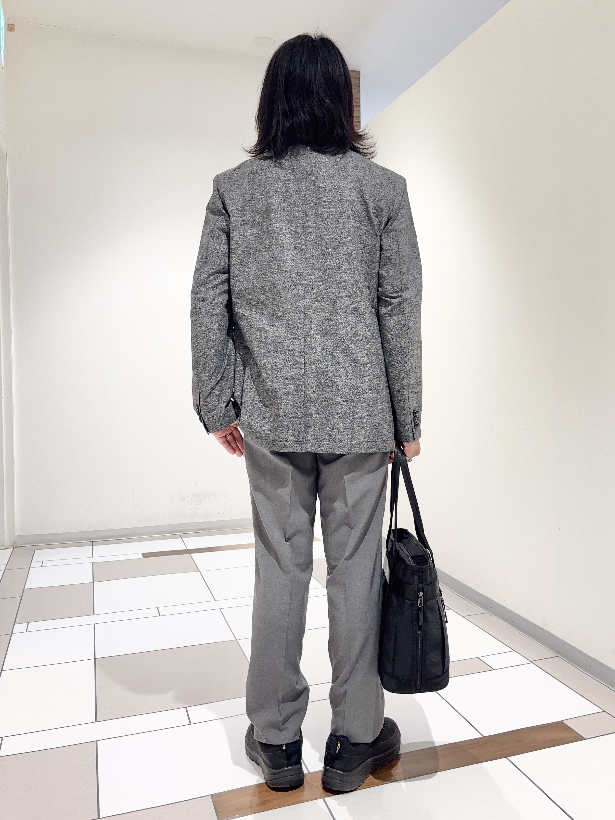 及川さんの「TAKEO KIKUCHI｜【抗菌防臭】COOL DOTS（R）ドビープリント ジャケット」を使ったコーディネート