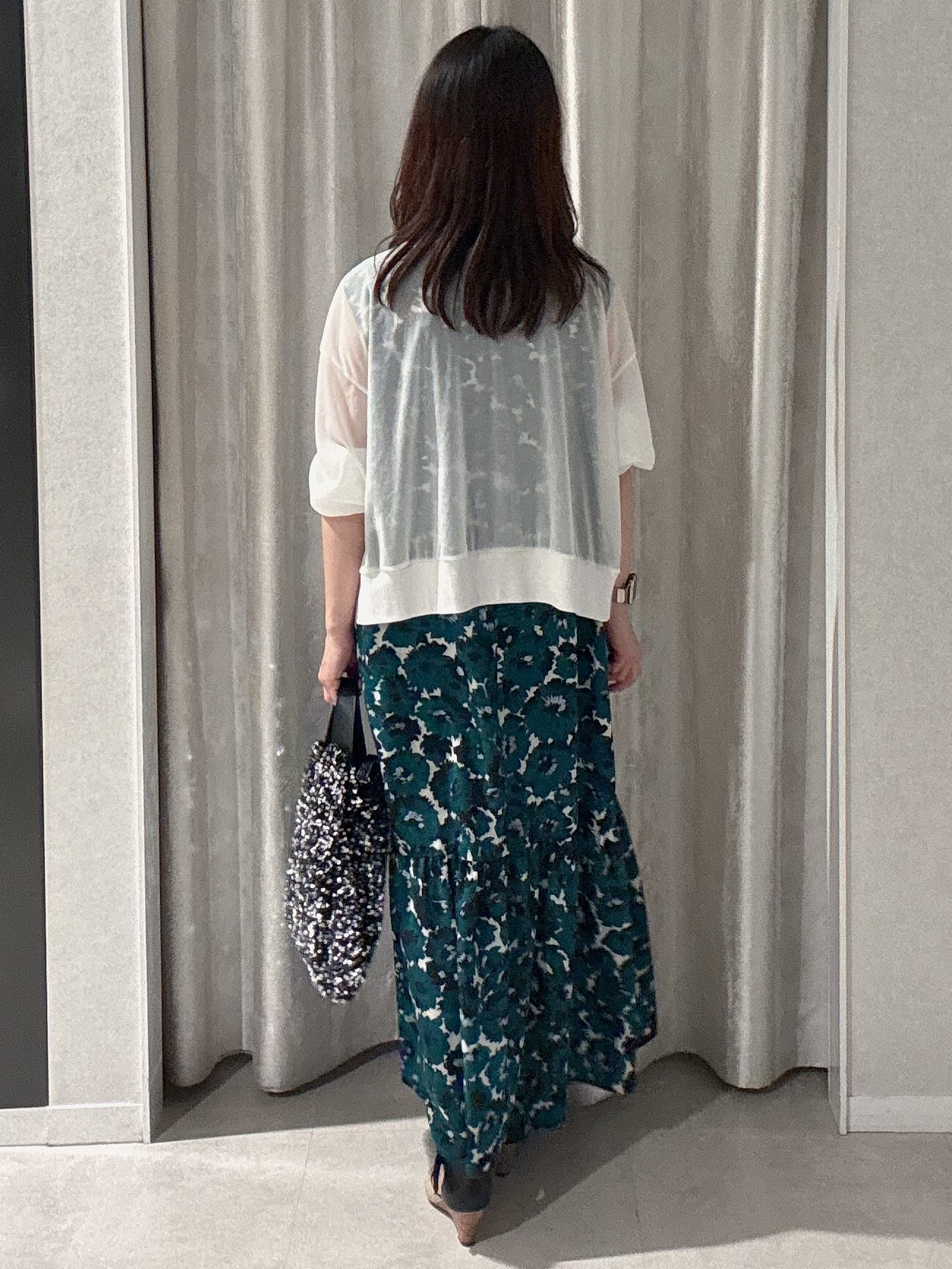 makiさんの「UNTITLED｜【7色展開/ゆったり/ショート丈】シアートリコットカーディガン」を使ったコーディネート