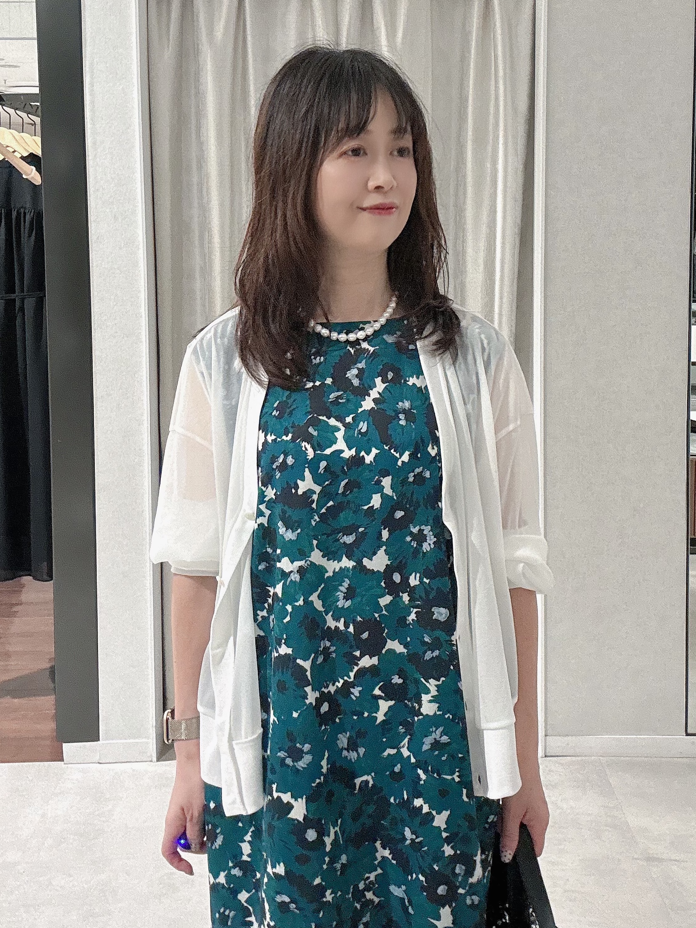makiさんの「UNTITLED｜【7色展開/ゆったり/ショート丈】シアートリコットカーディガン」を使ったコーディネート