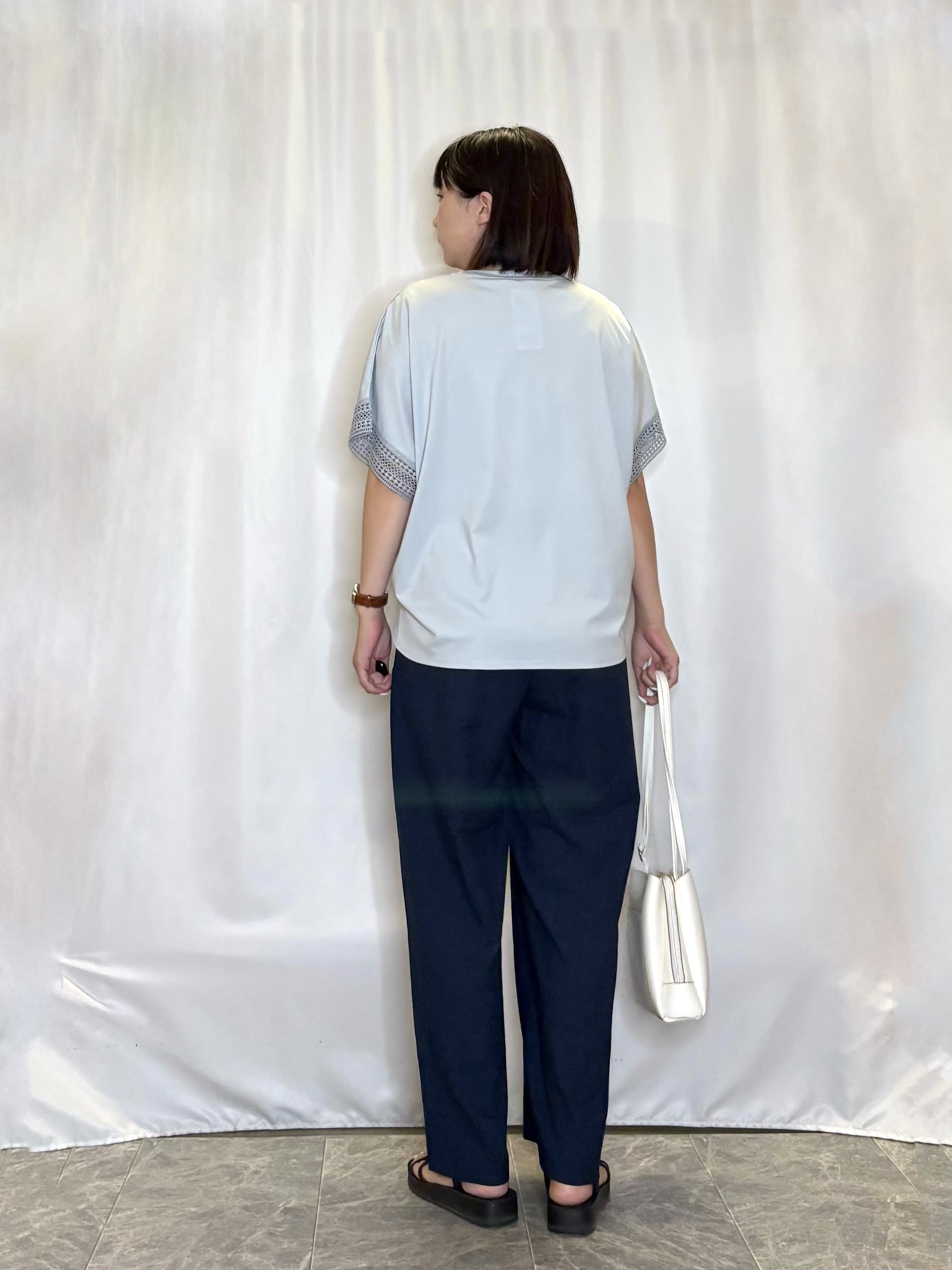 ネリさんの「SHOO･LA･RUE｜【ひんやり/UV/体型カバー】ヒップ周りが隠せる ひんやりお袖レースTシャツ」を使ったコーディネート