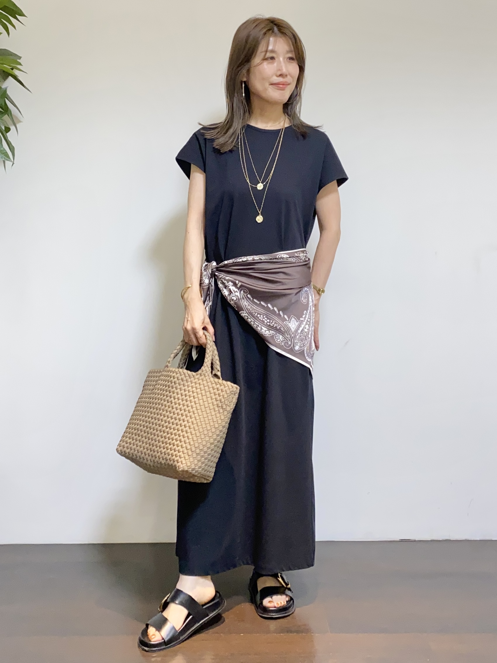 tomoさんの「UNTITLED｜トリコットシアーブラウス」を使ったコーディネート