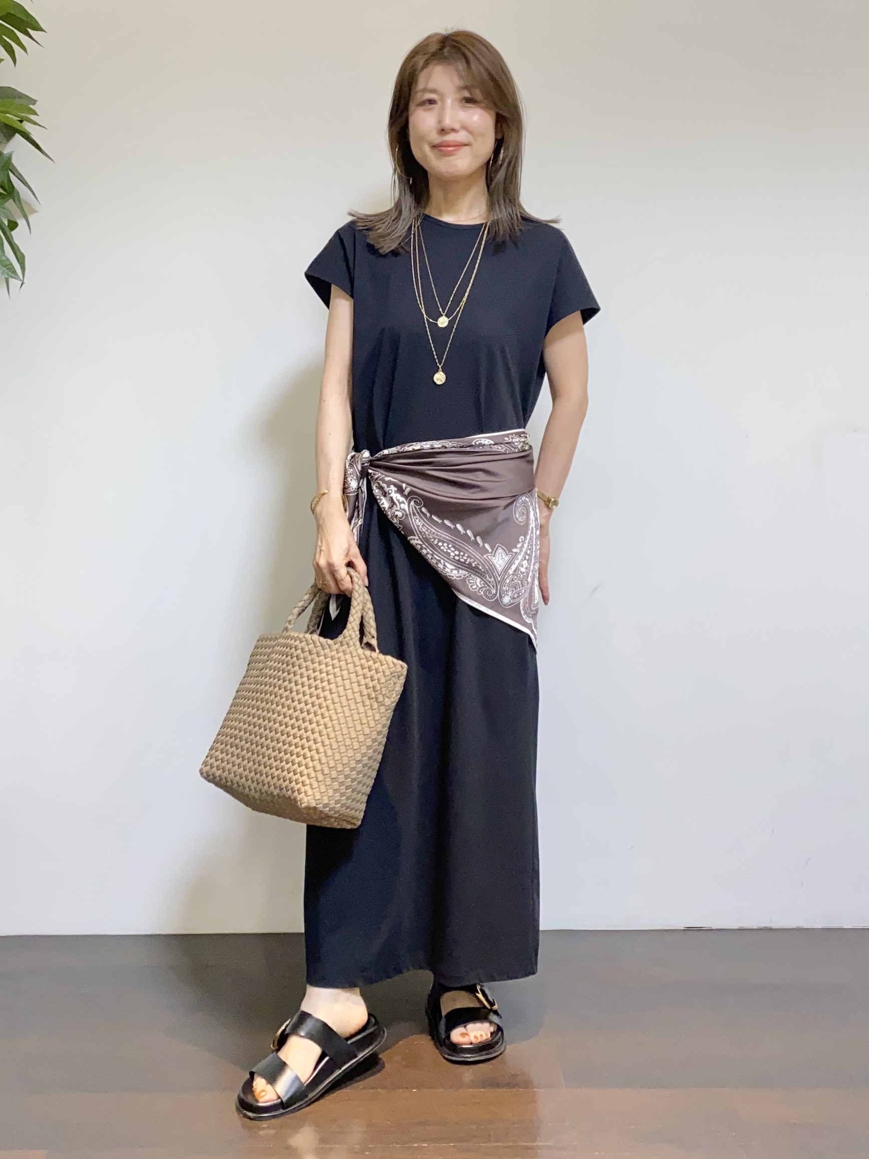 tomoさんの「UNTITLED｜トリコットシアーブラウス」を使ったコーディネート