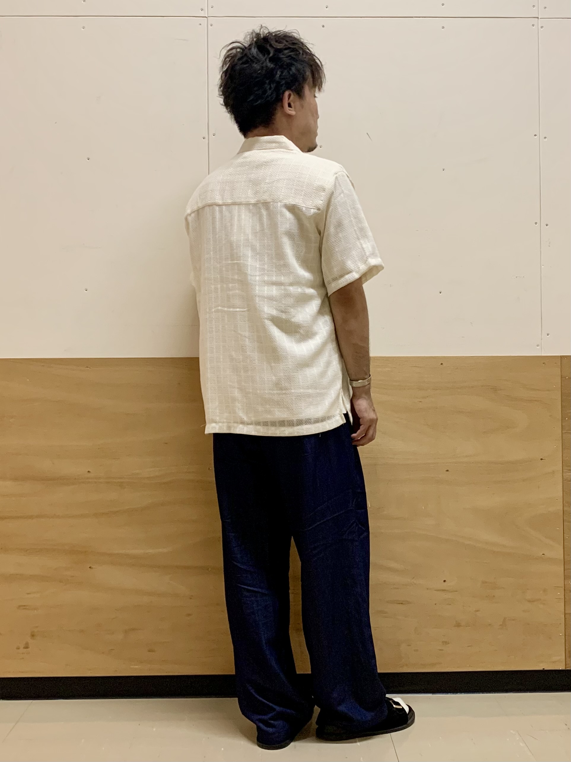 MATUさんの「THE SHOP TK｜格子柄メッシュ半袖シャツ」を使ったコーディネート