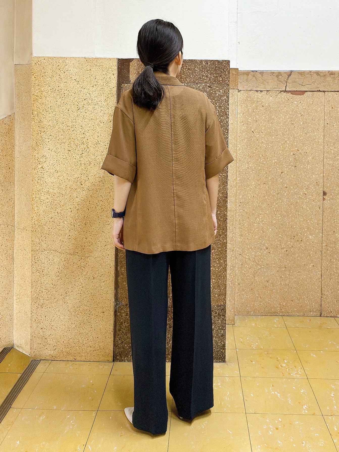 hattoriさんの「INDIVI｜【洗える／メッシュ素材／SETUP可能】半袖シアージャケット」を使ったコーディネート