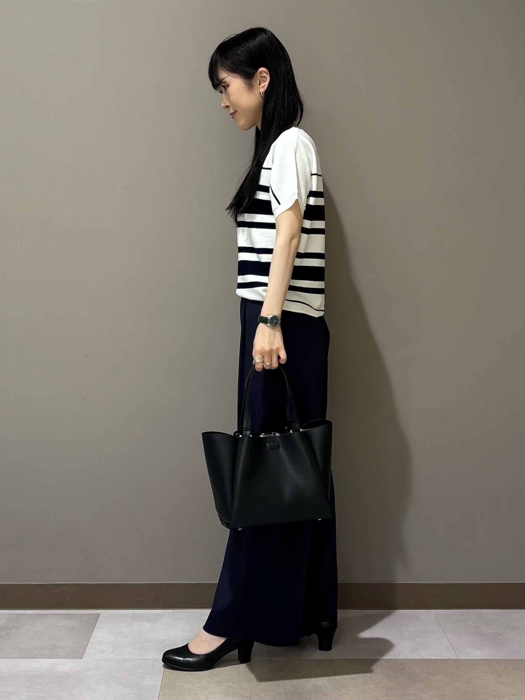 KEIKOさんの「INDIVI｜【洗える】ガーター編みVネックニットT」を使ったコーディネート