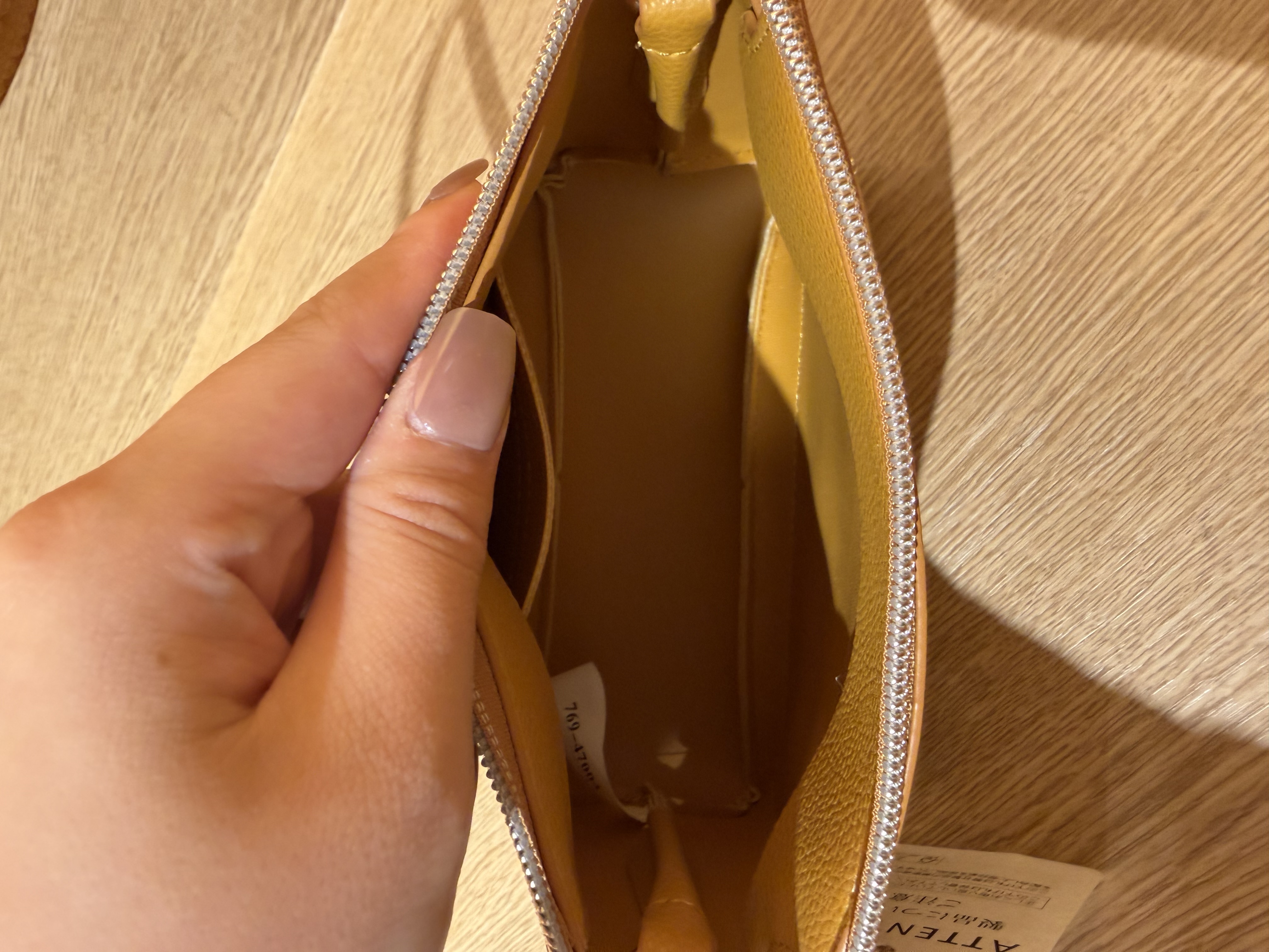 みーさんの「grove｜スタッズミニスマホショルダー」を使ったコーディネート