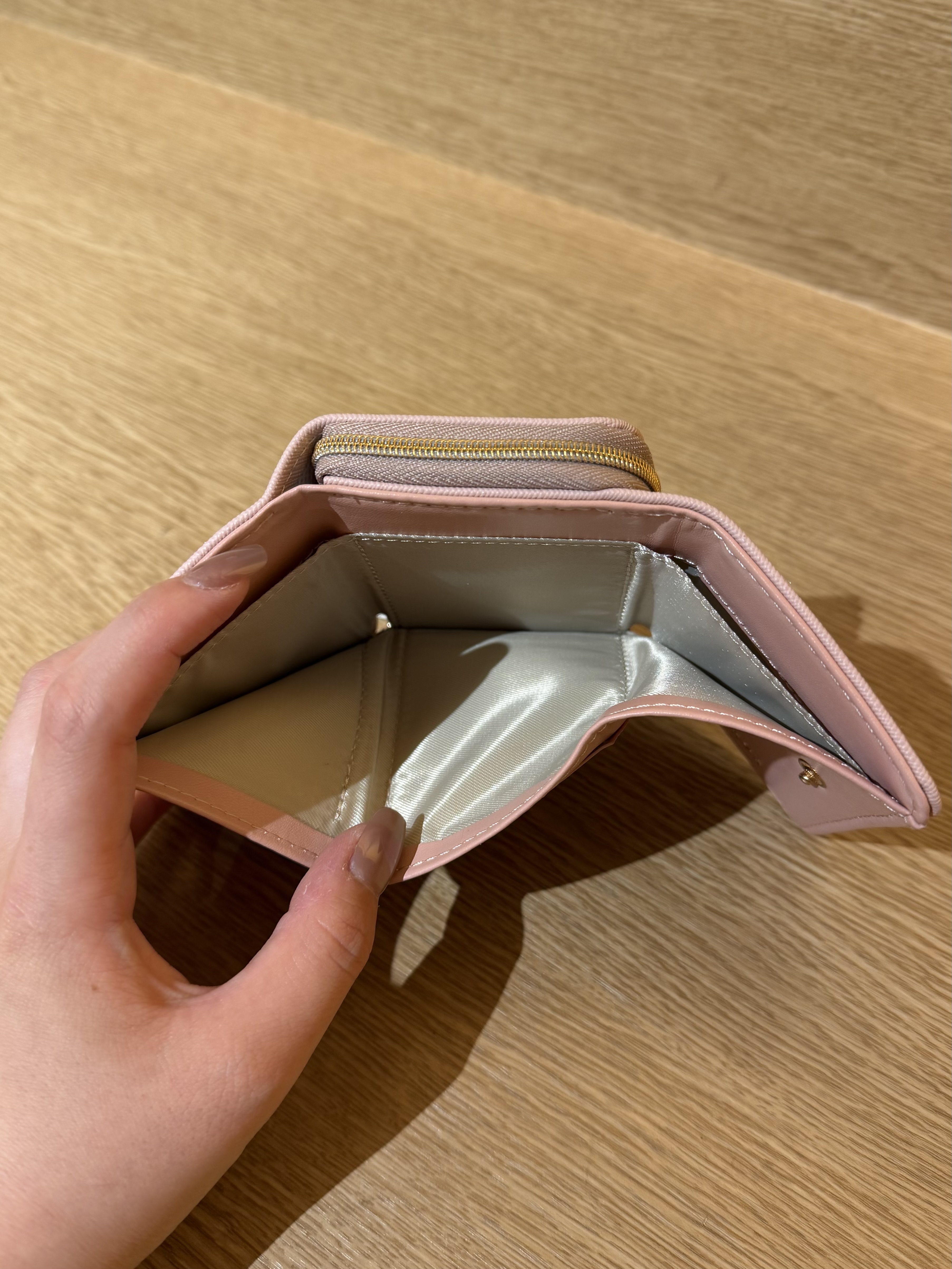 みーさんの「grove｜ダブルリボンミニ折財布」を使ったコーディネート