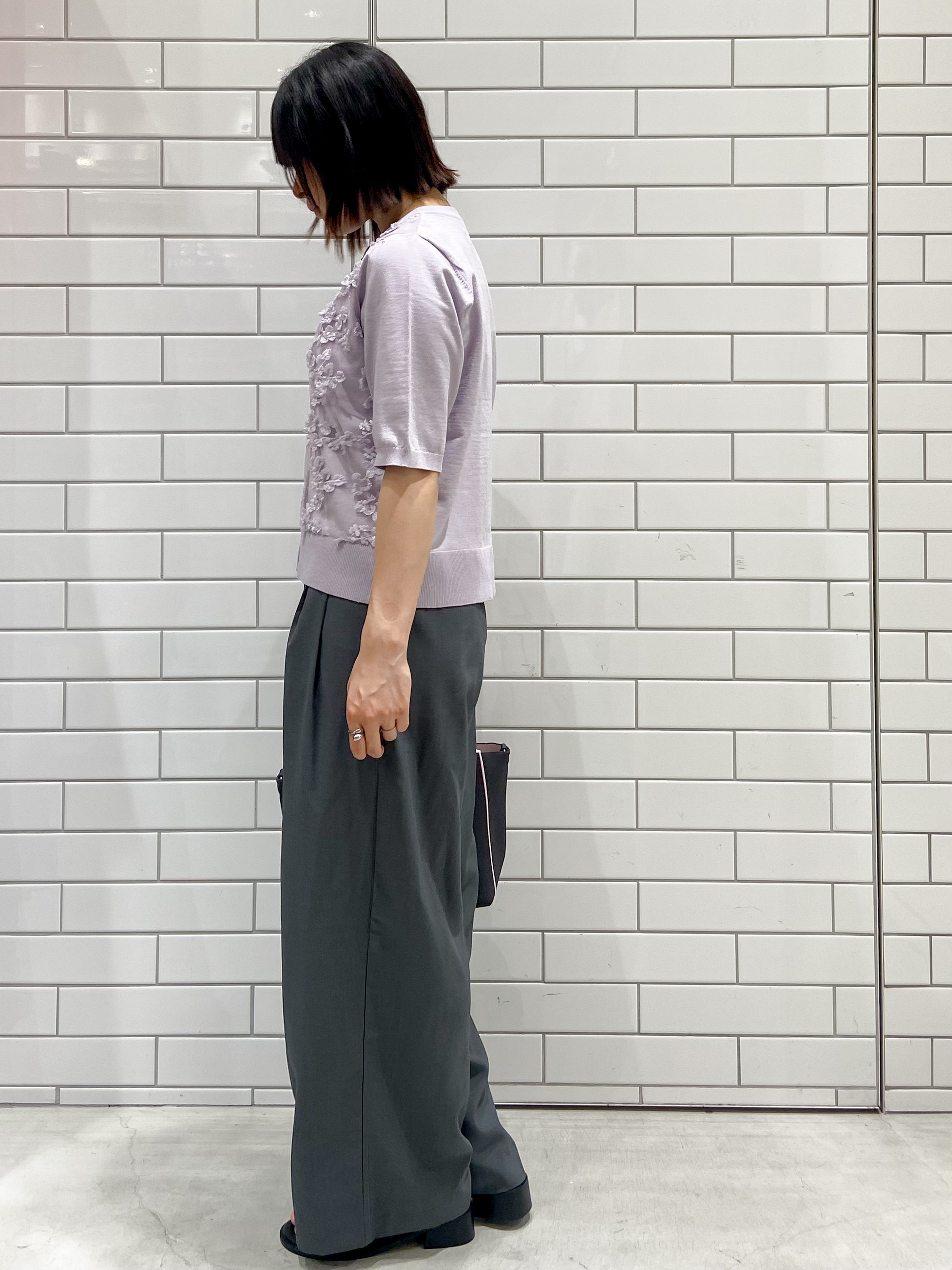 kimiさんの「OPAQUE.CLIP｜フロントレースニットカーディガン【洗える】」を使ったコーディネート