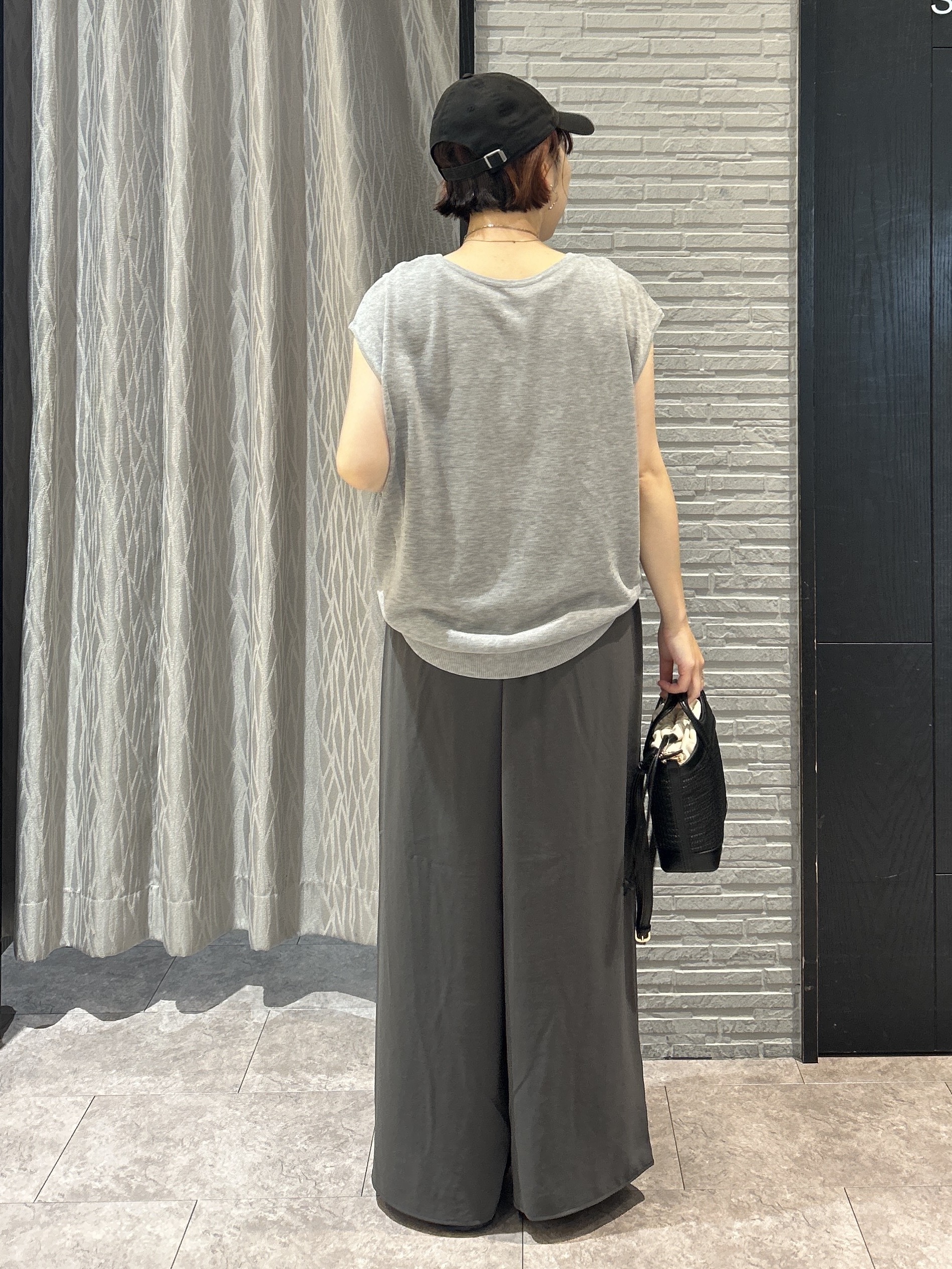 ga_riさんの「THE SHOP TK｜ほんのりきらめく レース切り替え スパークシアーニット」を使ったコーディネート