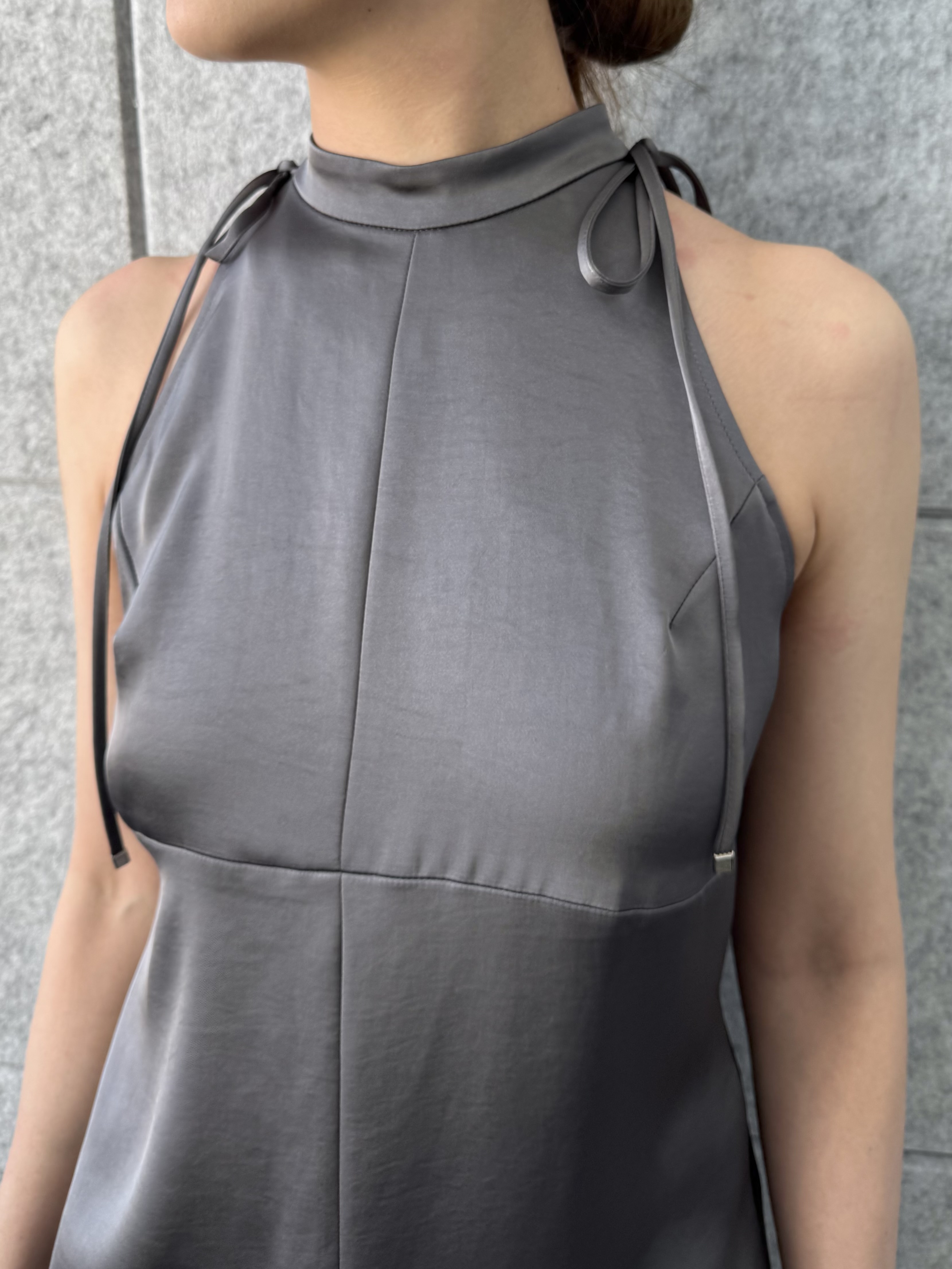 uchi__yamaさんの「CODE A｜ribbon satin dress」を使ったコーディネート