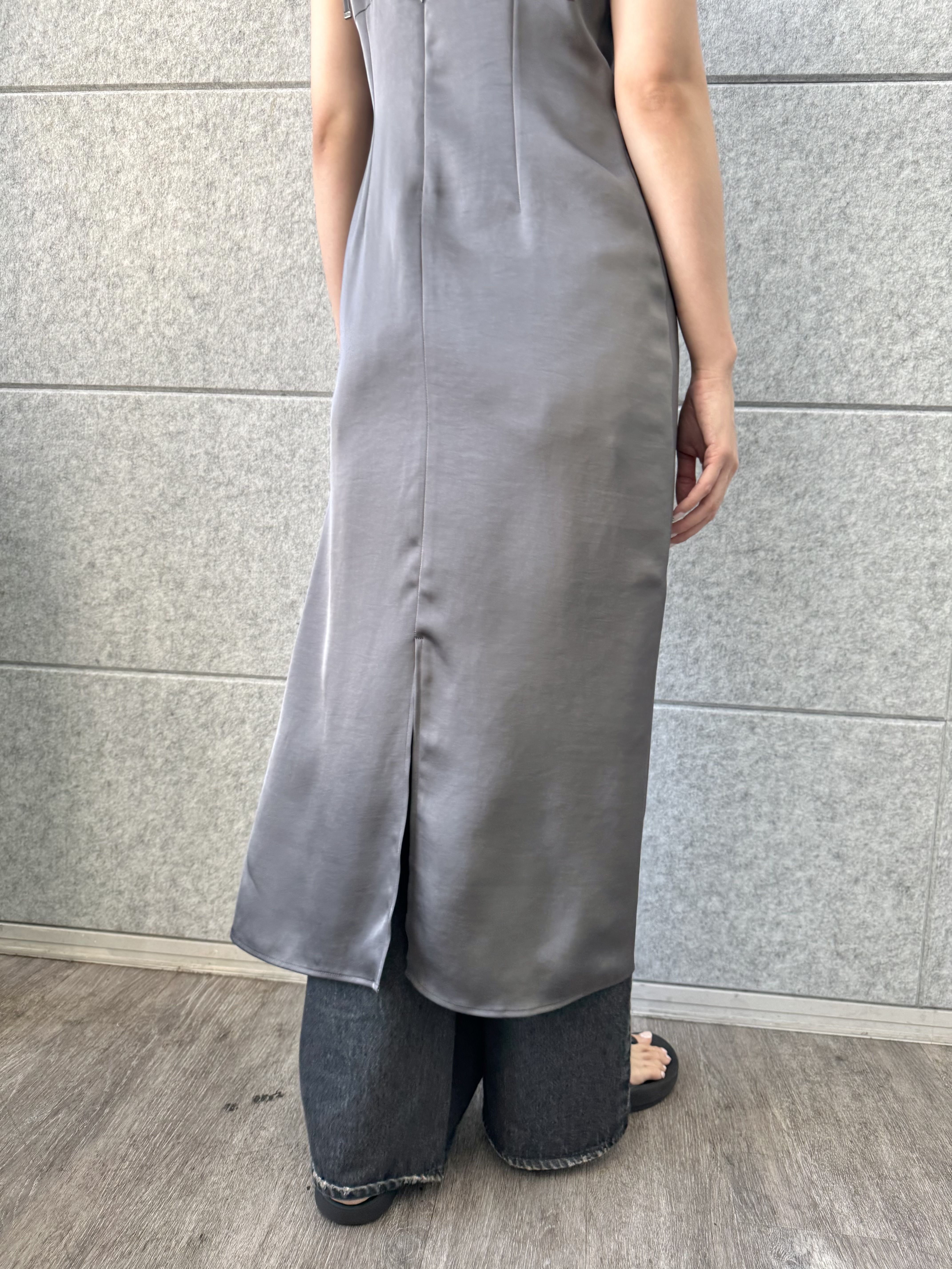 uchi__yamaさんの「CODE A｜ribbon satin dress」を使ったコーディネート
