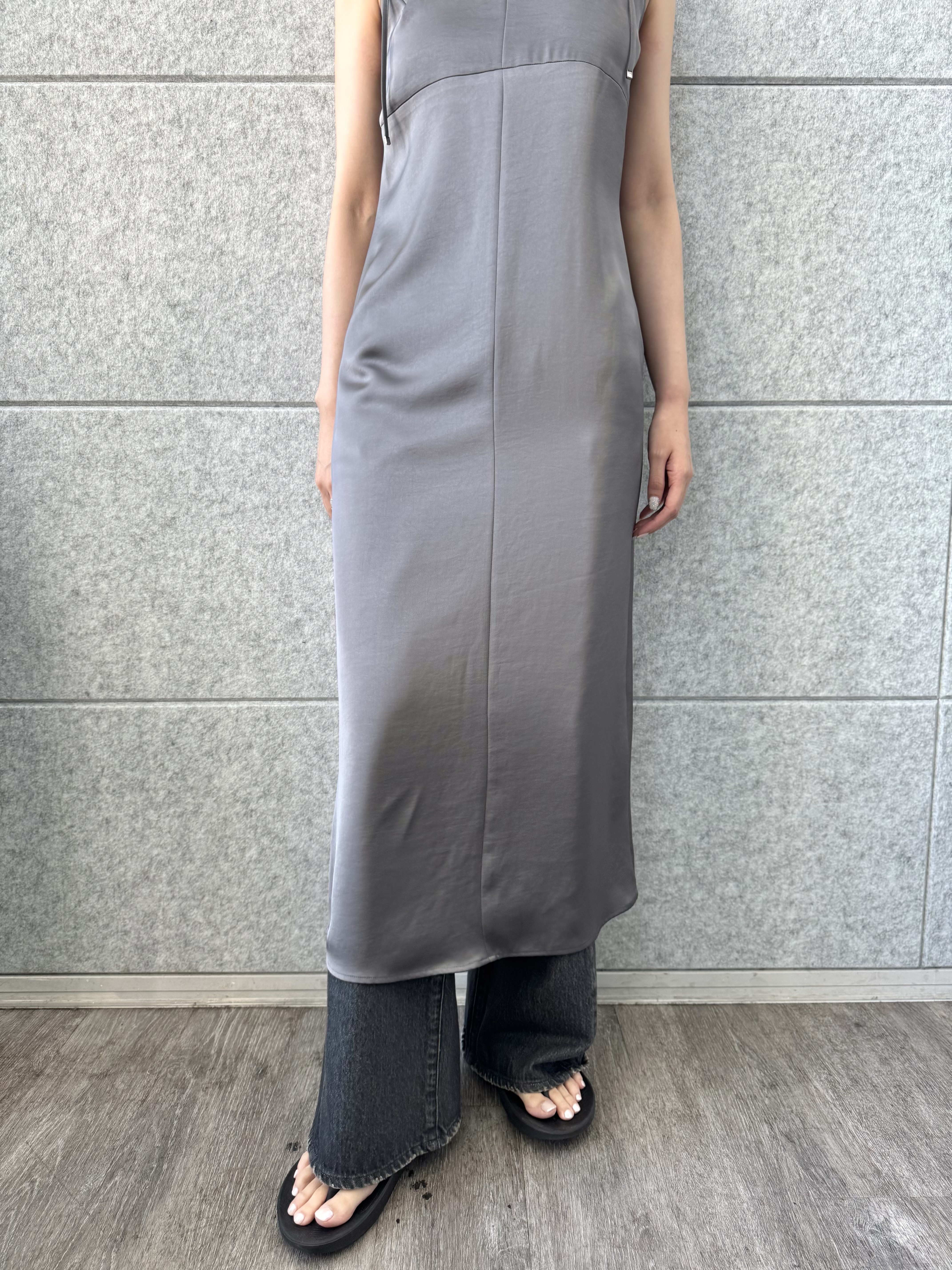 uchi__yamaさんの「CODE A｜ribbon satin dress」を使ったコーディネート