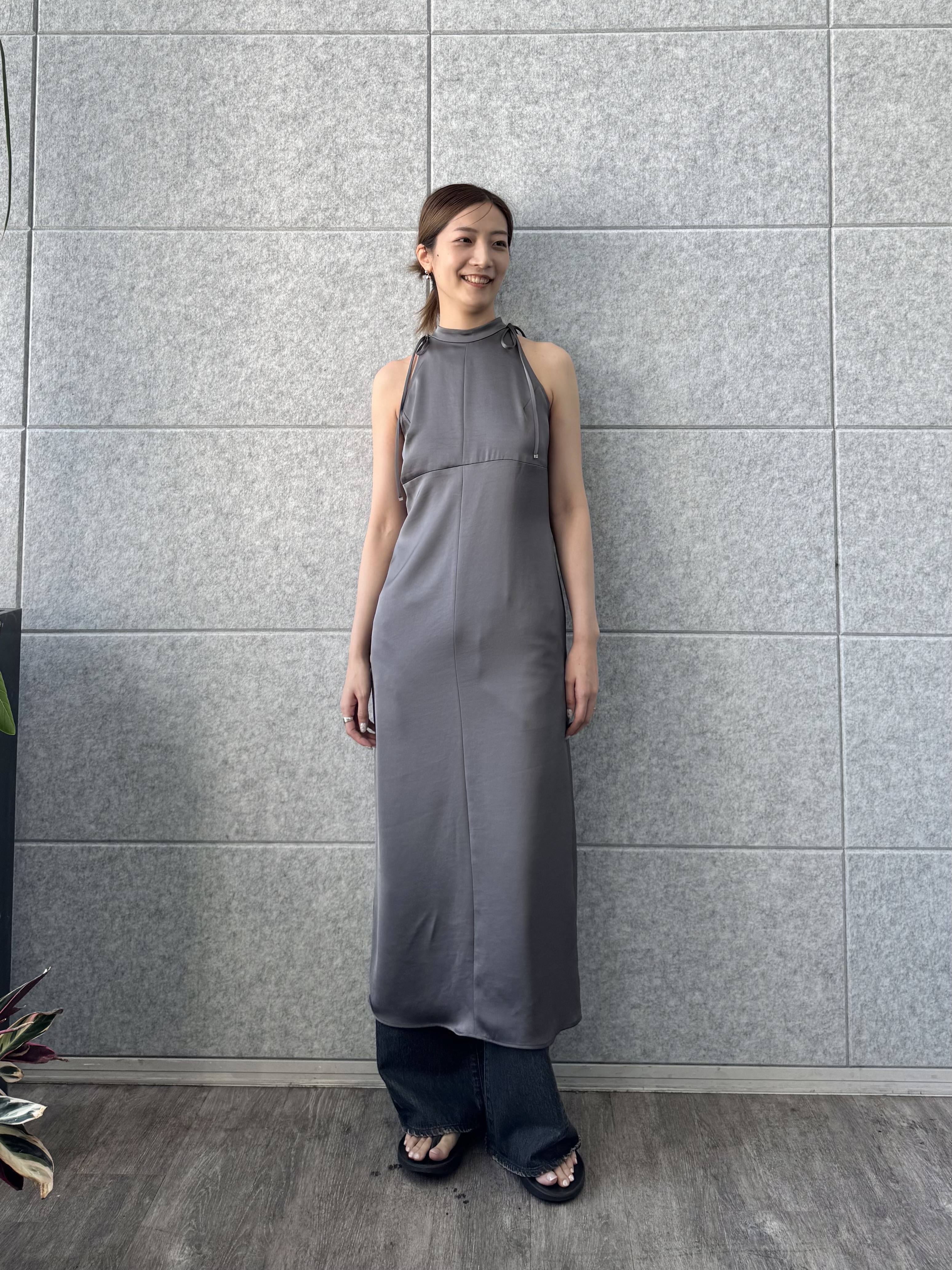 uchi__yamaさんの「CODE A｜ribbon satin dress」を使ったコーディネート