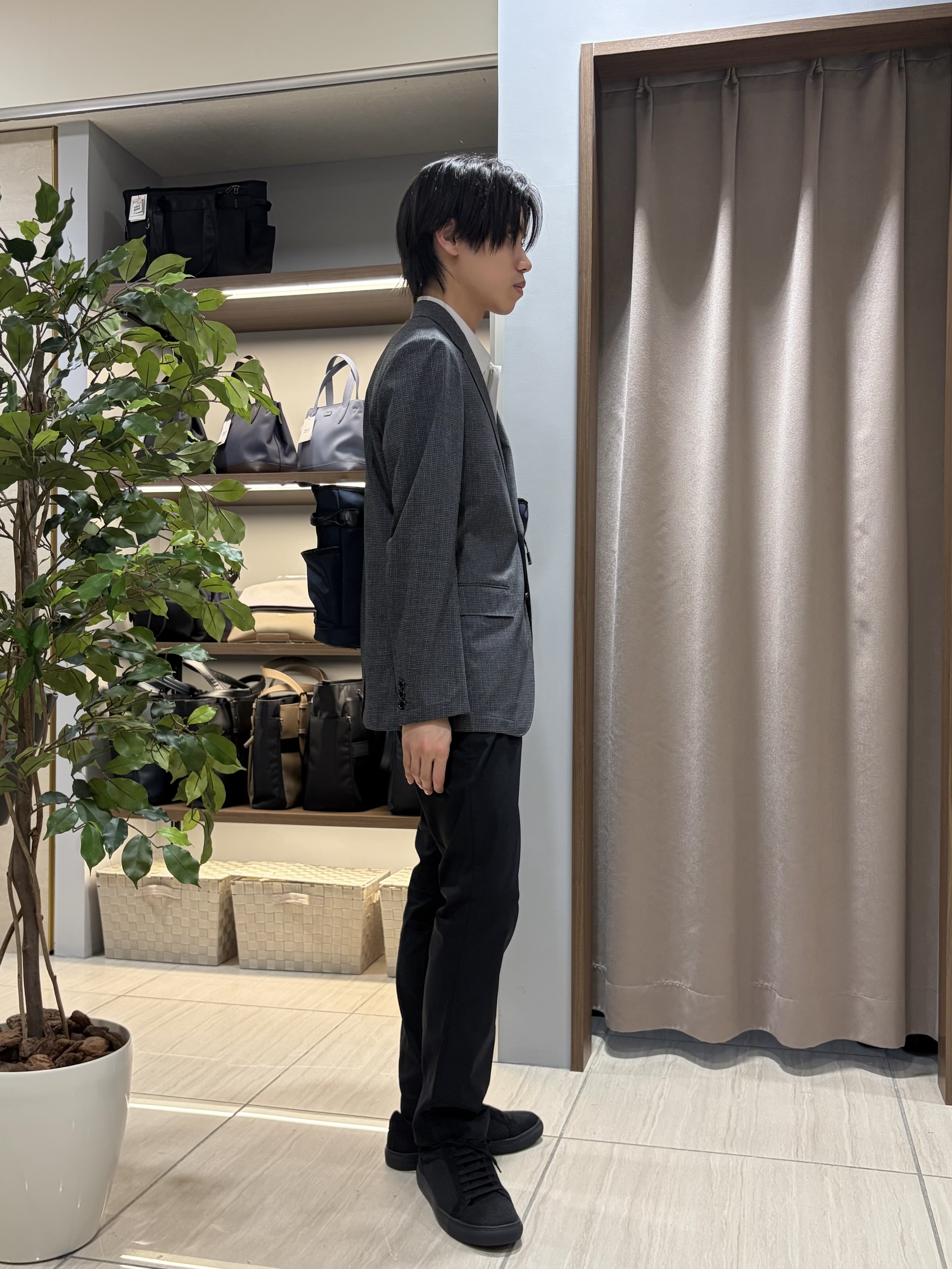 hiroさんの「TAKEO KIKUCHI｜【通気性】ジャージ千鳥柄 ジャケット」を使ったコーディネート