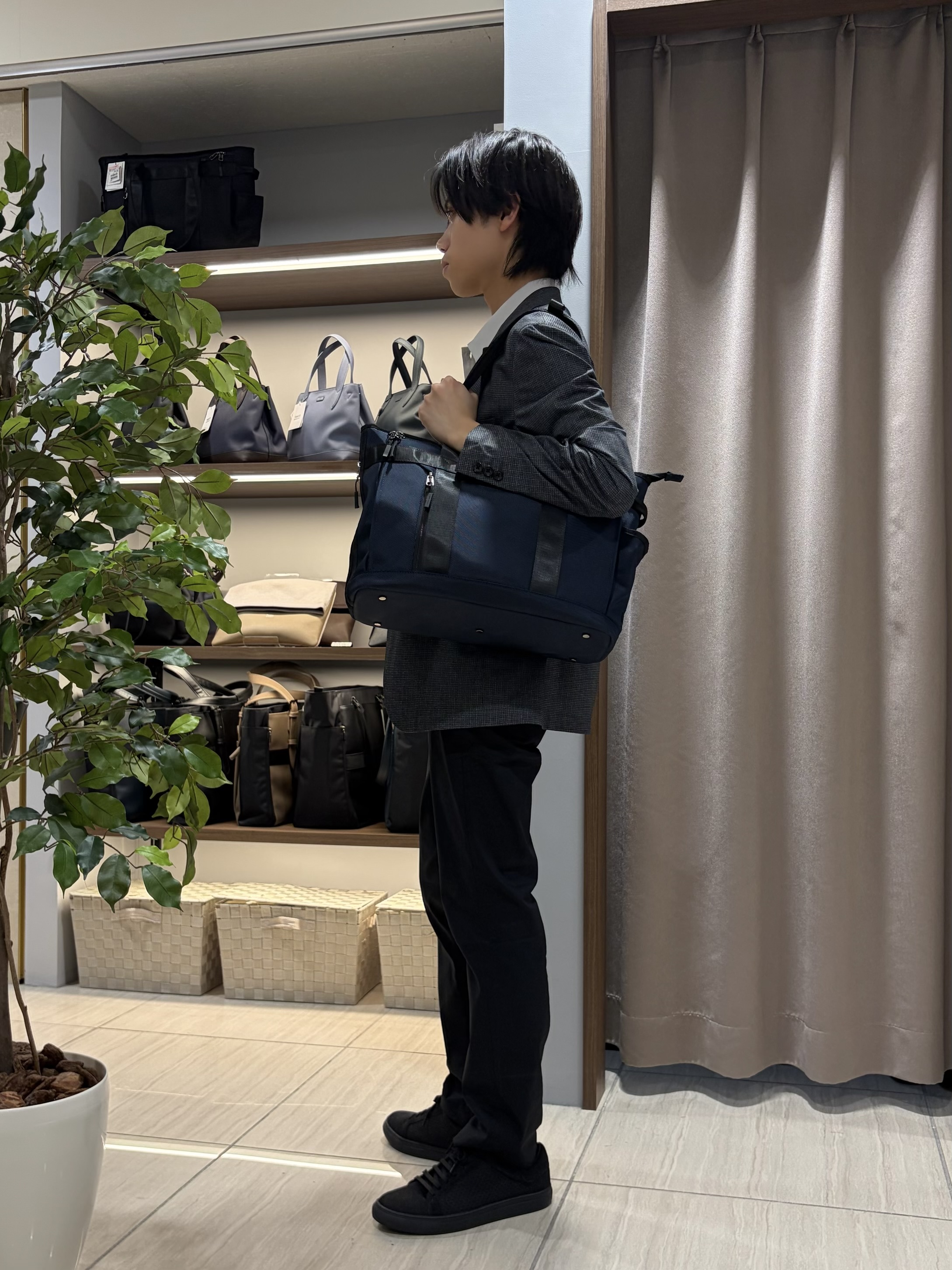 hiroさんの「TAKEO KIKUCHI｜【通気性】ジャージ千鳥柄 ジャケット」を使ったコーディネート