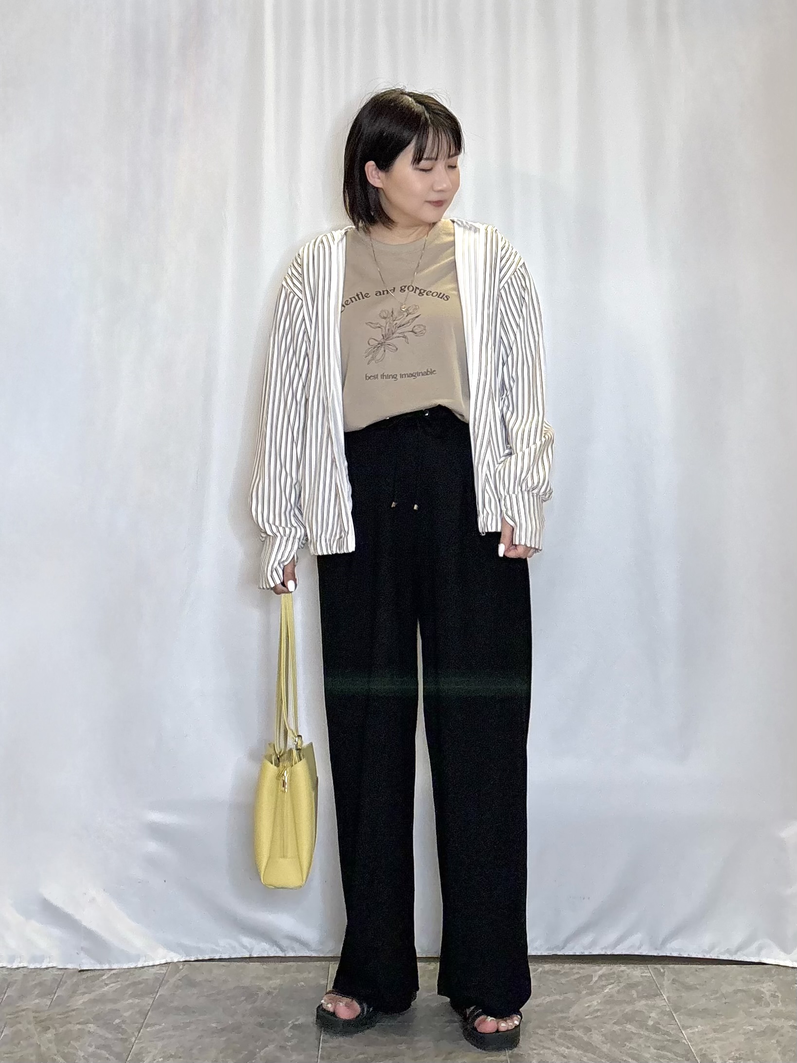 ネリさんの「SHOO･LA･RUE｜【ひんやり/洗濯後しわになりにくい/S-LL】お顔も手の甲もしっかりカバー　日よけ・指穴付きUVパー」を使ったコーディネート