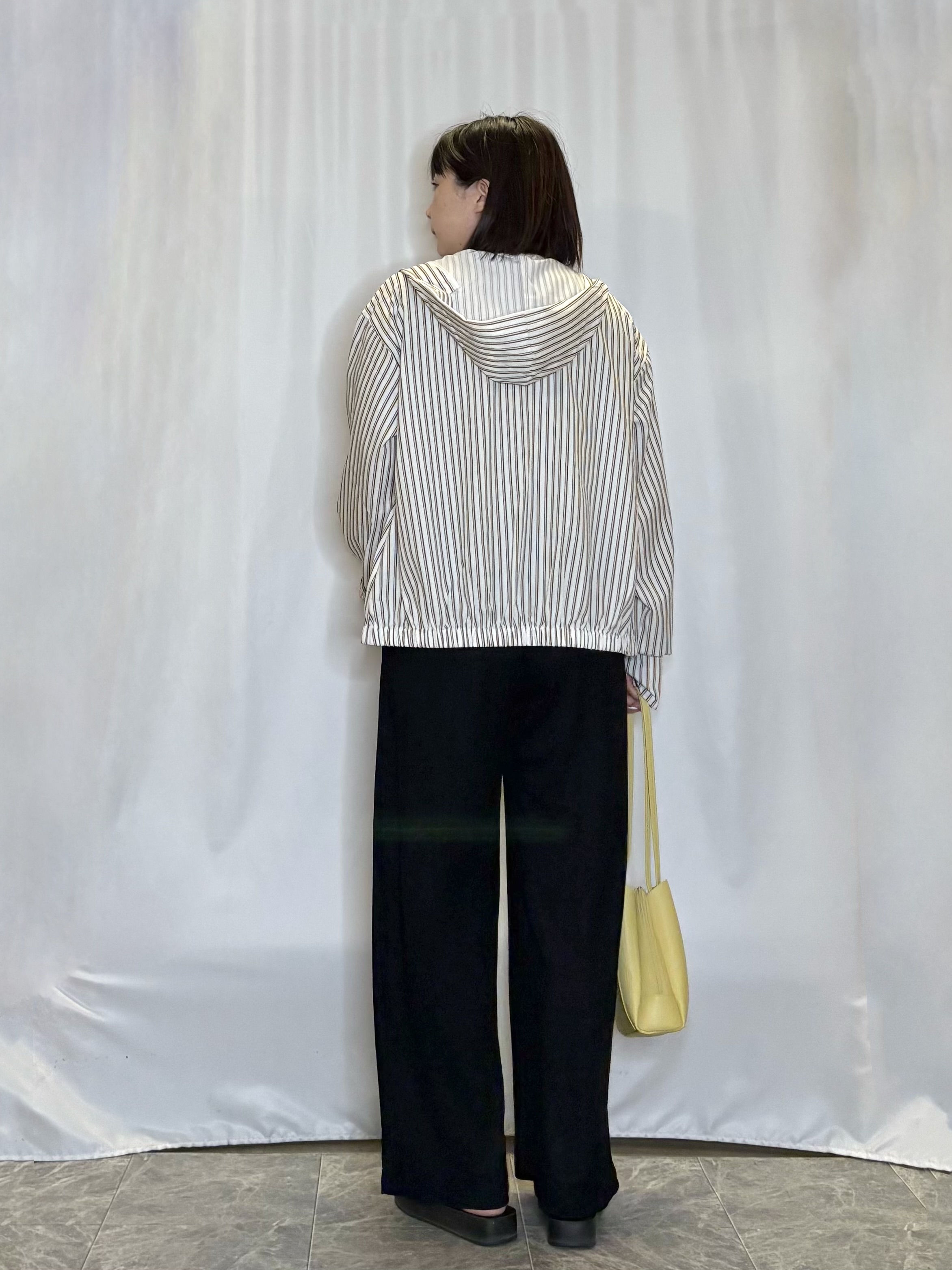 ネリさんの「SHOO･LA･RUE｜【ひんやり/洗濯後しわになりにくい/S-LL】お顔も手の甲もしっかりカバー　日よけ・指穴付きUVパー」を使ったコーディネート