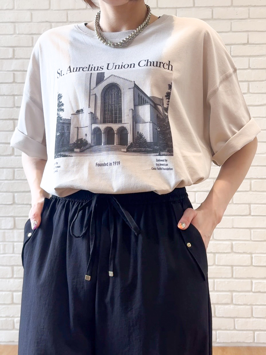 𝐜𝐡𝐢𝐤𝐚さんの「SHOO･LA･RUE｜【ひんやり】ゆるっと体型カバー BIGアソートTシャツ」を使ったコーディネート