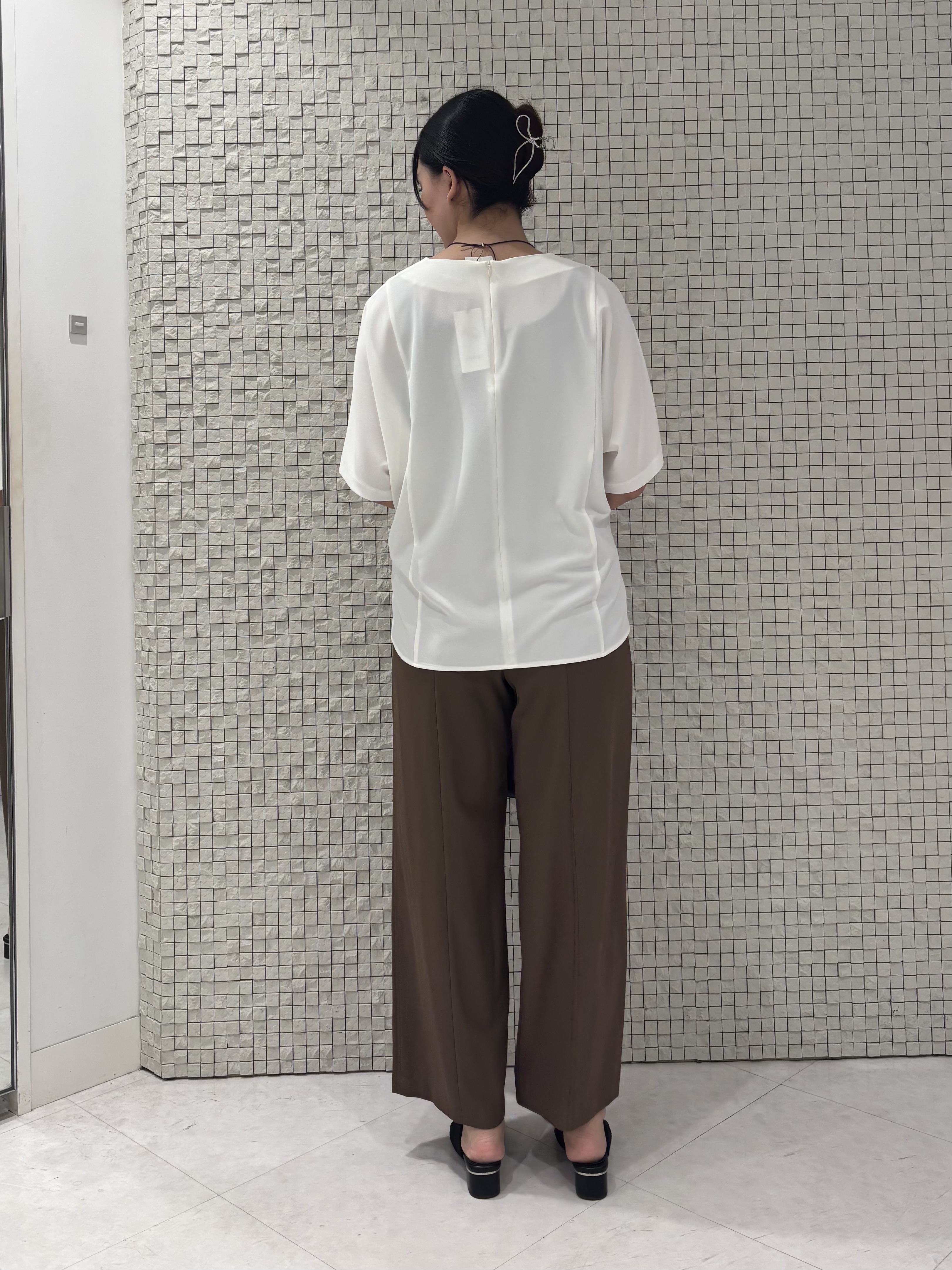 koharuさんの「INDIVI｜【着る日傘】ドルマントップス」を使ったコーディネート