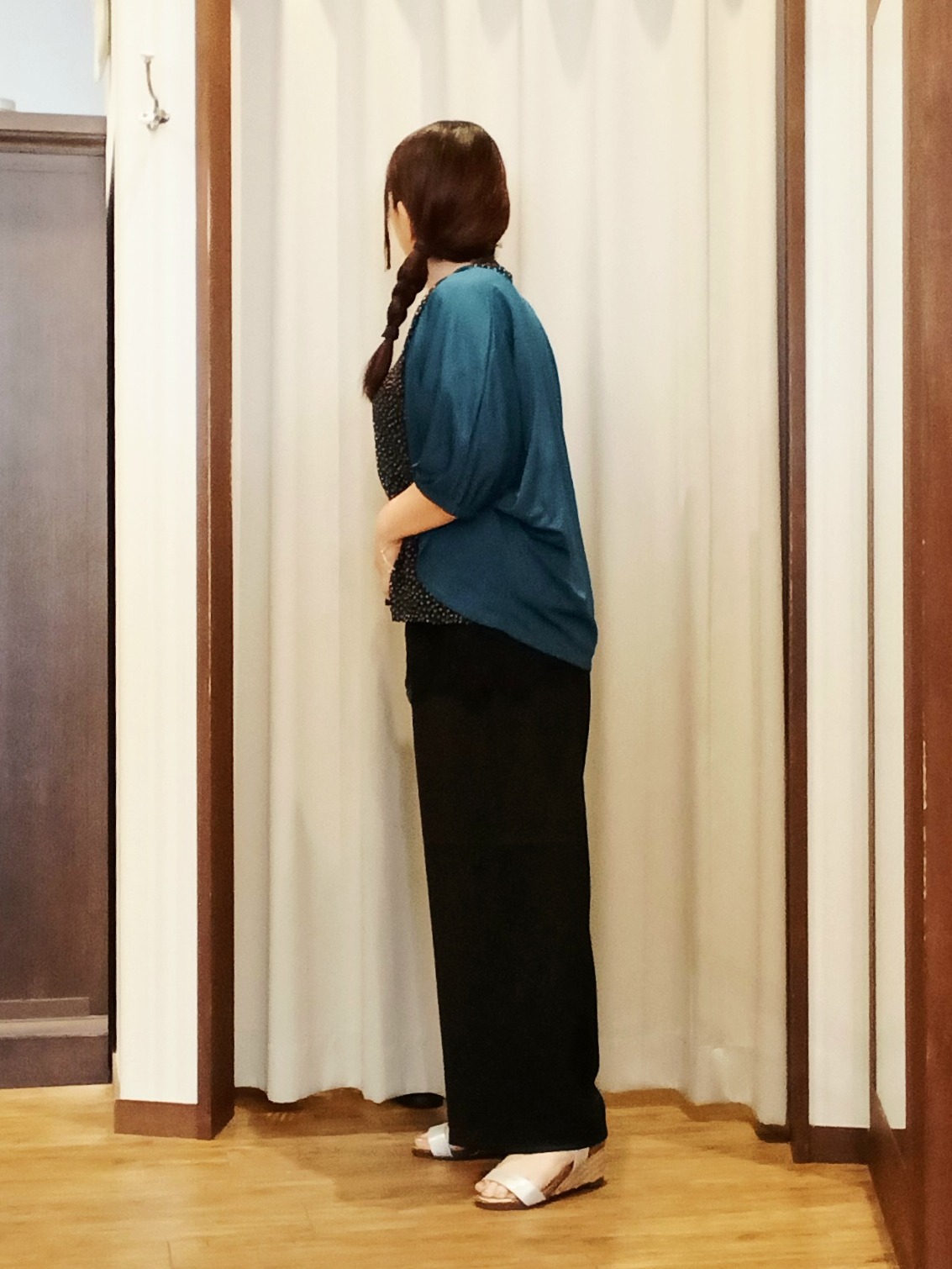 みーあさんの「SHOO･LA･RUE｜【ひんやり/体型カバー】冷房、UV対策で持ってて安心 さらさら五分袖ボレロカーディガン」を使ったコーディネート