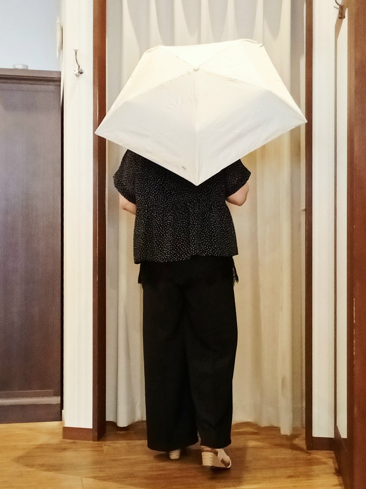 みーあさんの「SHOO･LA･RUE｜【ひんやり/体型カバー】冷房、UV対策で持ってて安心 さらさら五分袖ボレロカーディガン」を使ったコーディネート