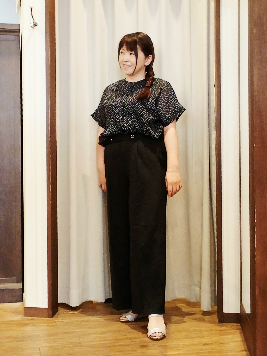 みーあさんの「SHOO･LA･RUE｜【ひんやり/体型カバー】冷房、UV対策で持ってて安心 さらさら五分袖ボレロカーディガン」を使ったコーディネート