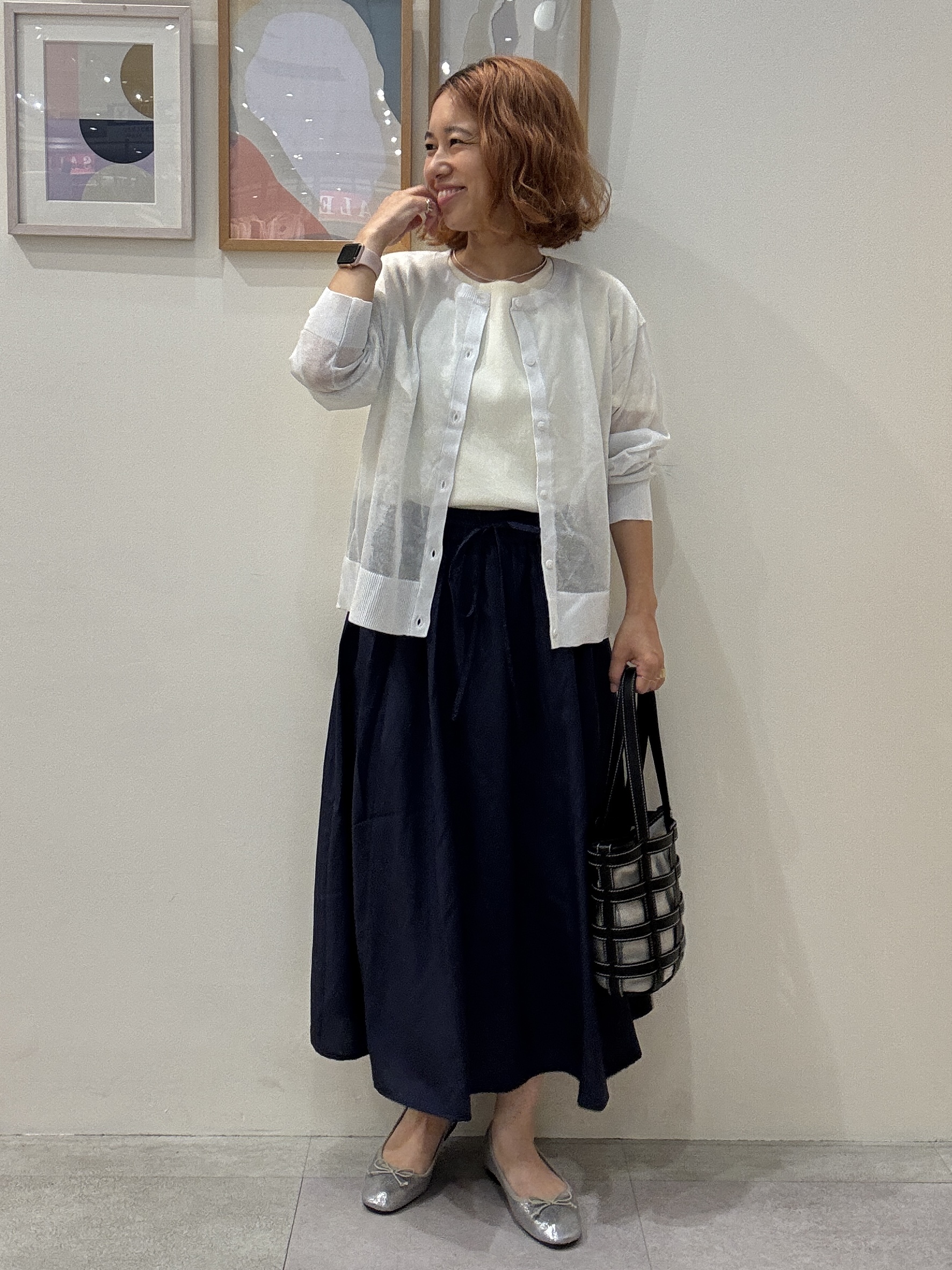 たけぴさんの「SHOO･LA･RUE｜【さらり快適/洗濯機可/S-LL】シアーラメカーディガン」を使ったコーディネート