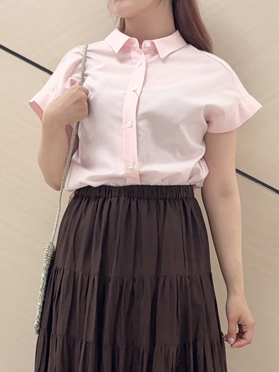 Rinaさんの「DRESSTERIOR｜【毎年人気/ウォッシャブル】バックフレアオックスシャツ」を使ったコーディネート