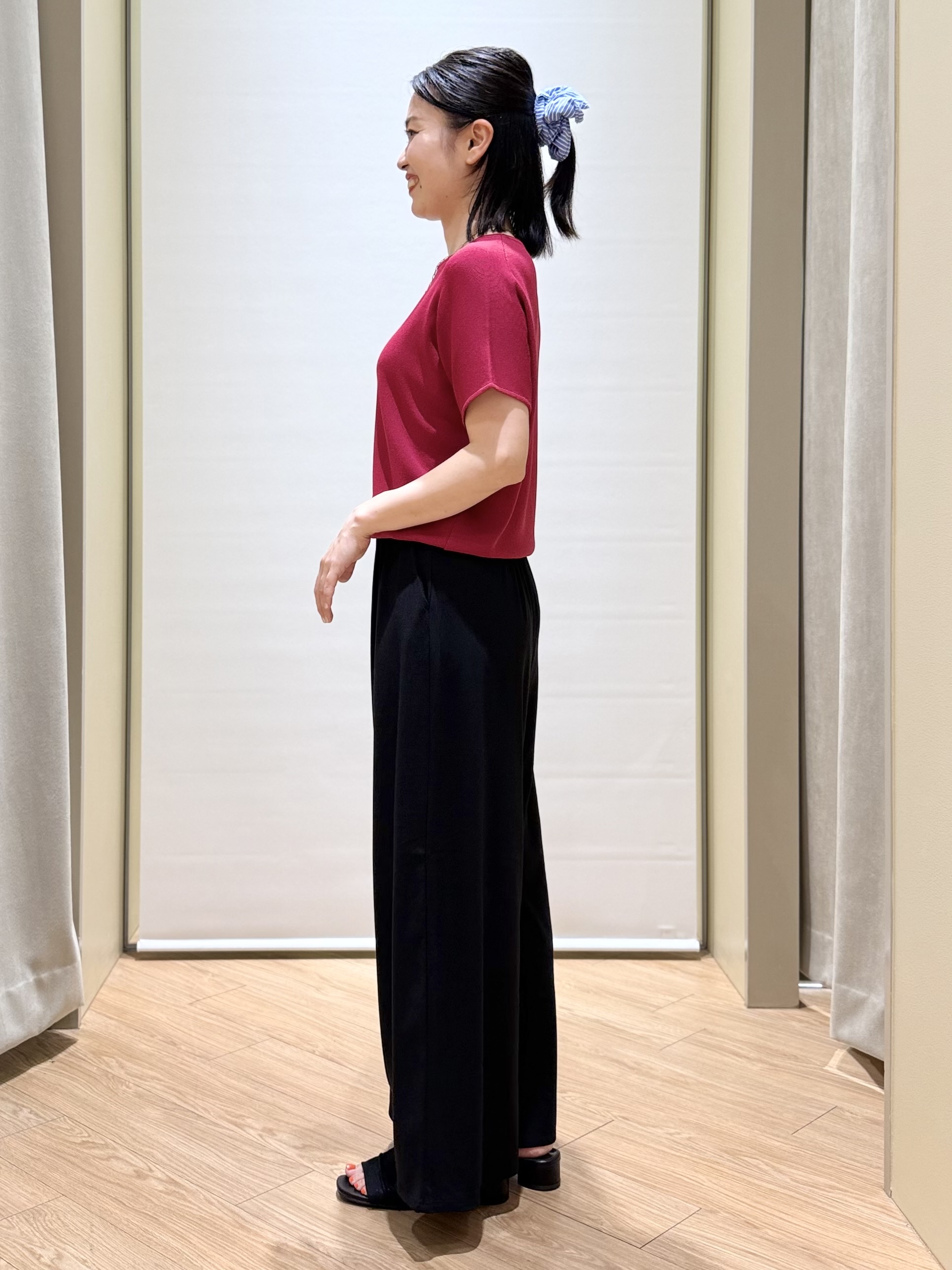 あんりさんの「grove｜【シリーズ累計36万枚！名品ニット】やわらかドライタッチ ドルマンニット」を使ったコーディネート