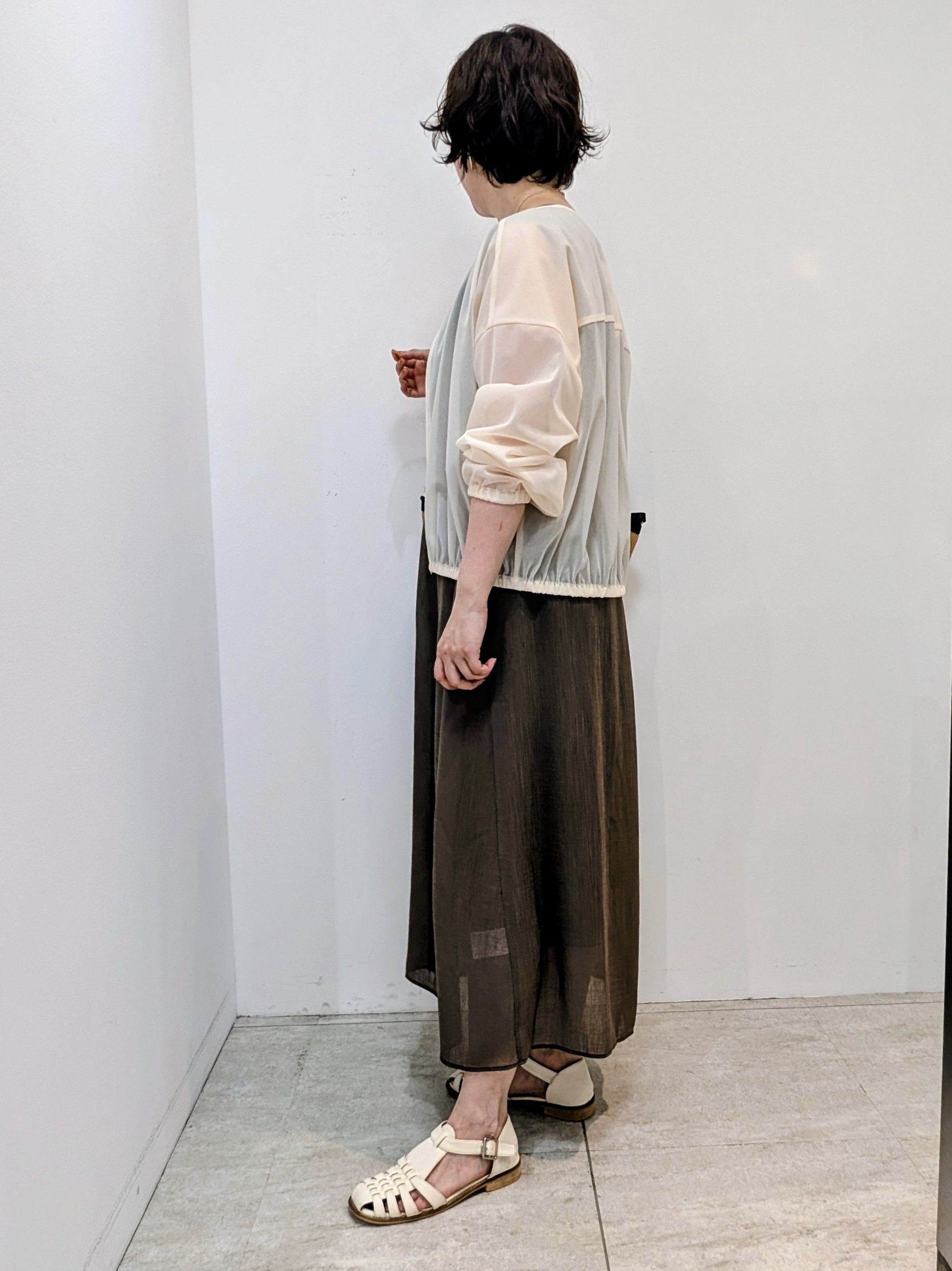 いこさんの「UNTITLED｜トリコットシアーブラウス」を使ったコーディネート